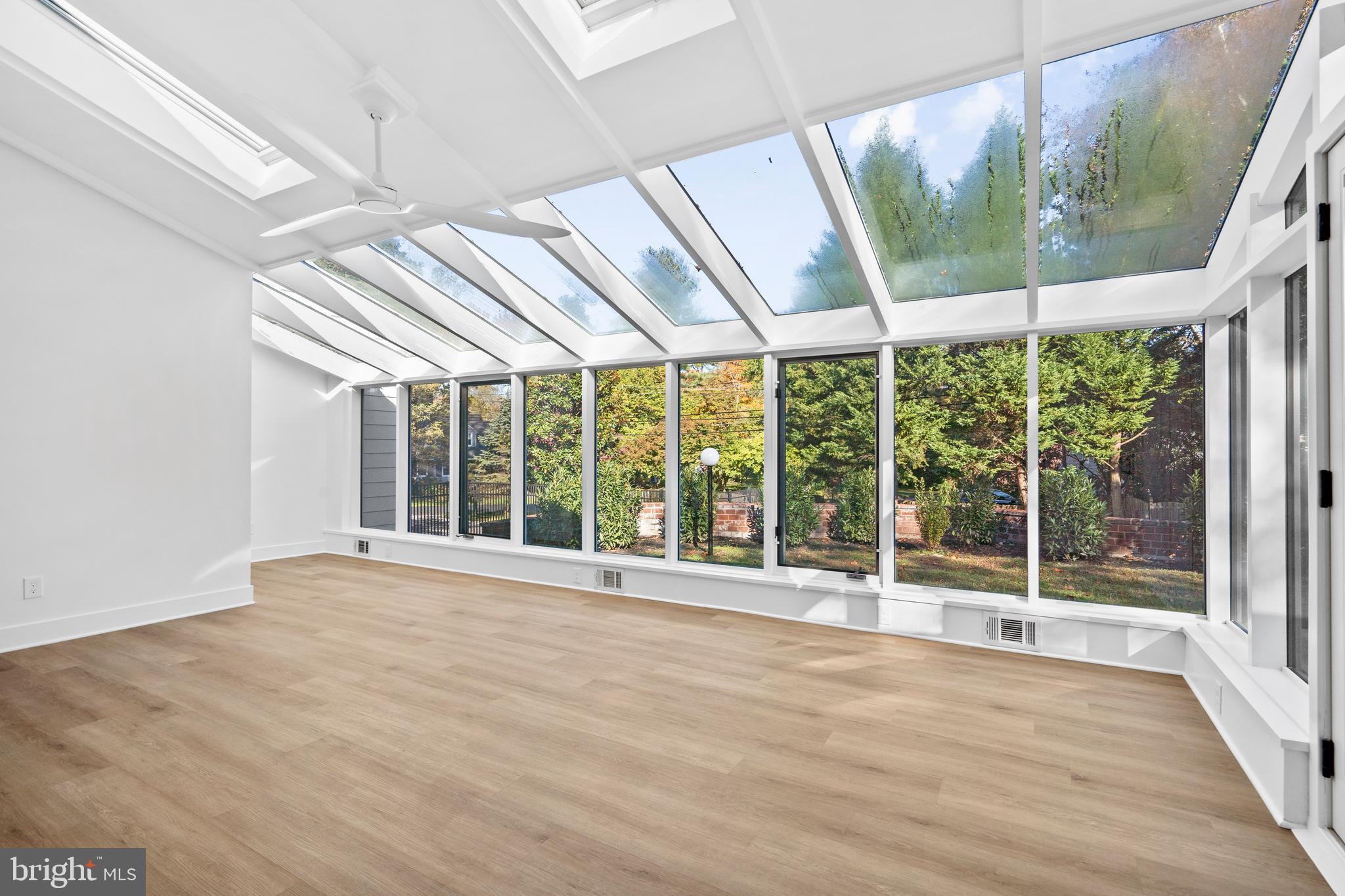 GLEN WOOD - Residential