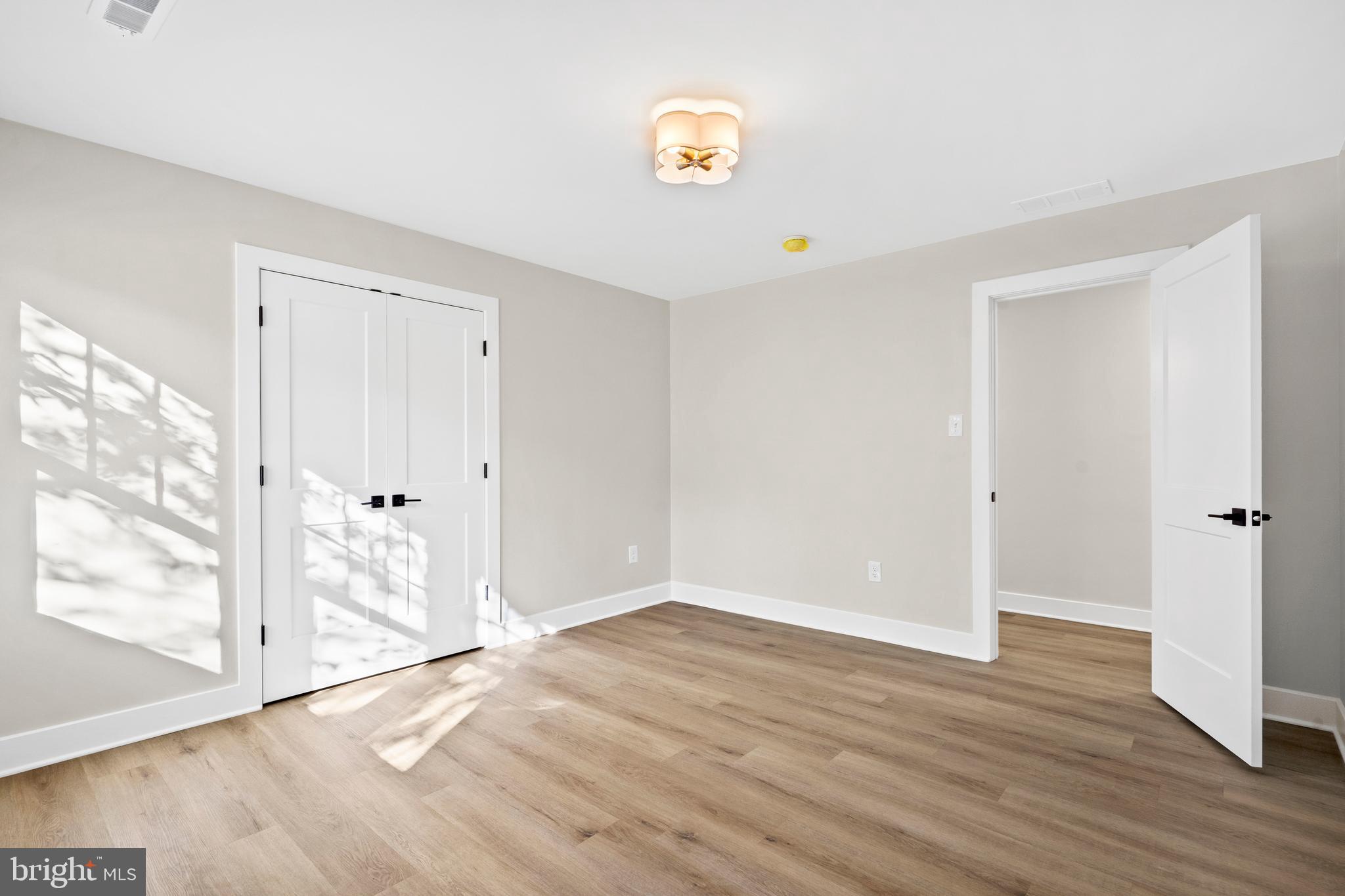 GLEN WOOD - Residential