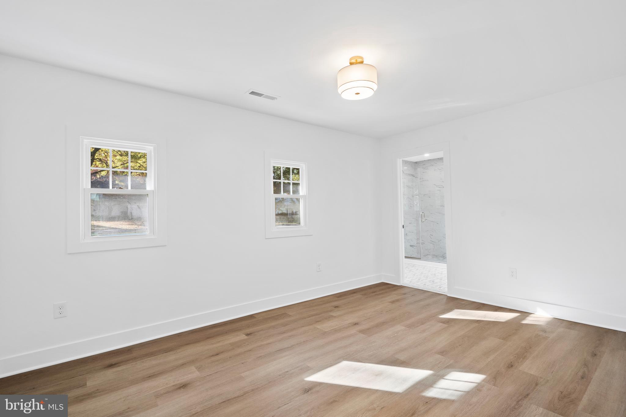 GLEN WOOD - Residential