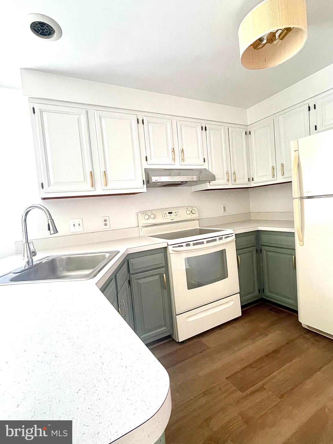 BATTLEFIELD KNOLLS - Residential