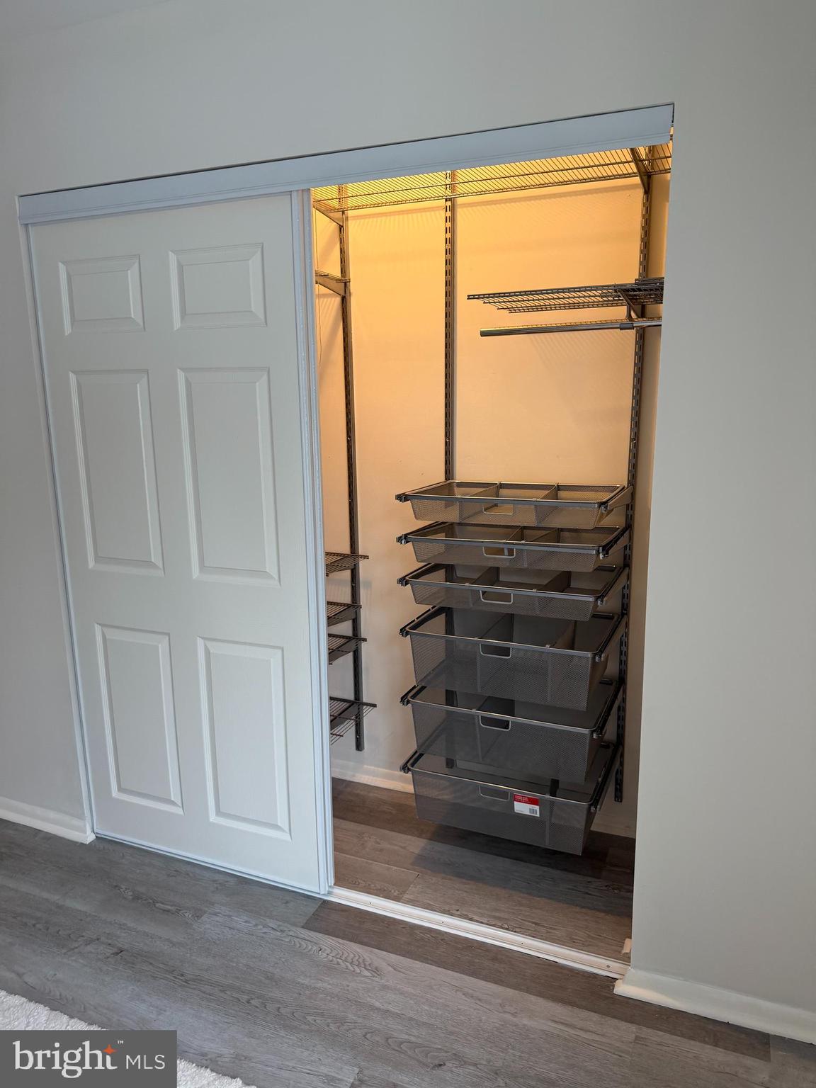 LEISURE WORLD - Residential