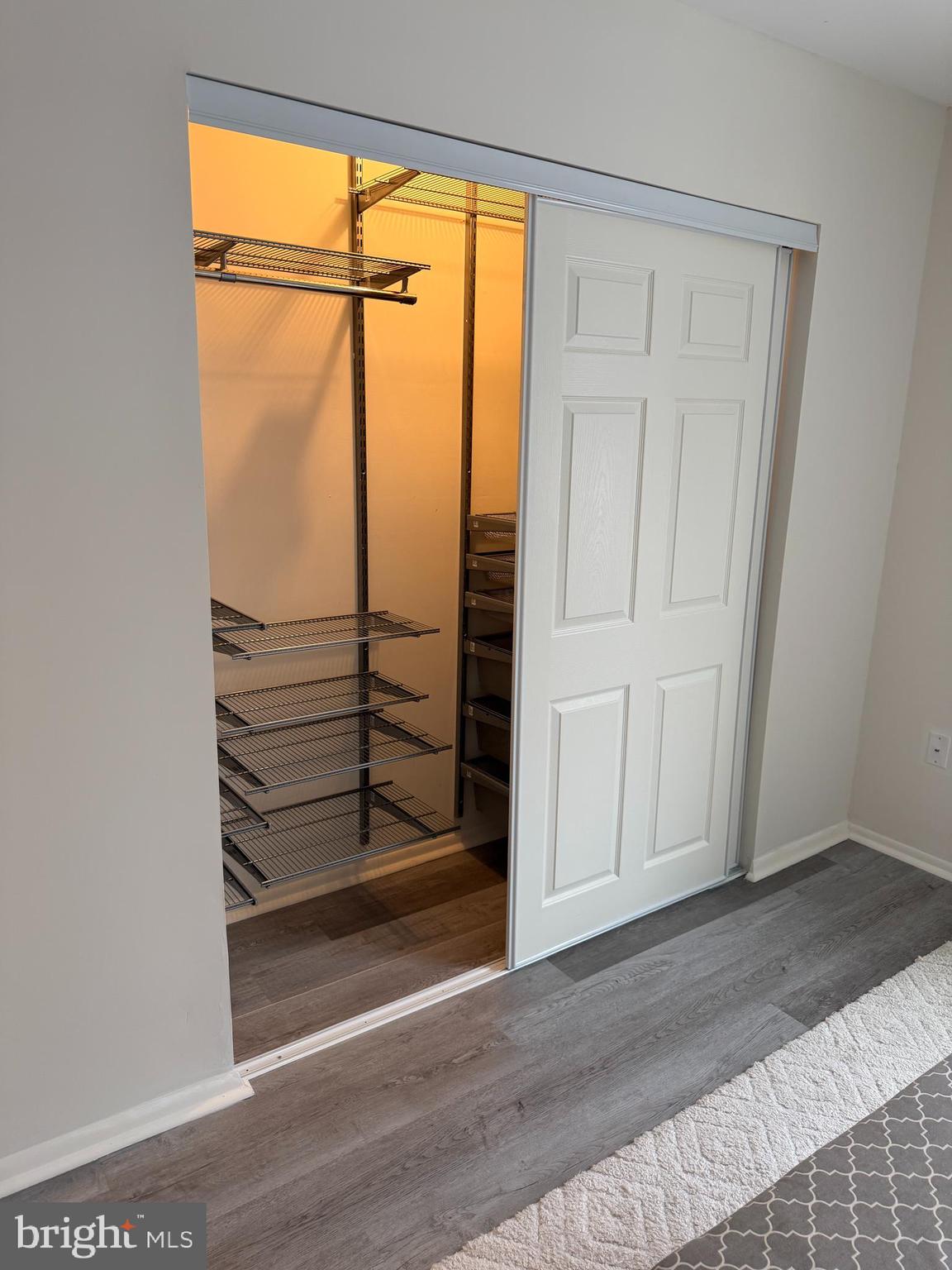 LEISURE WORLD - Residential