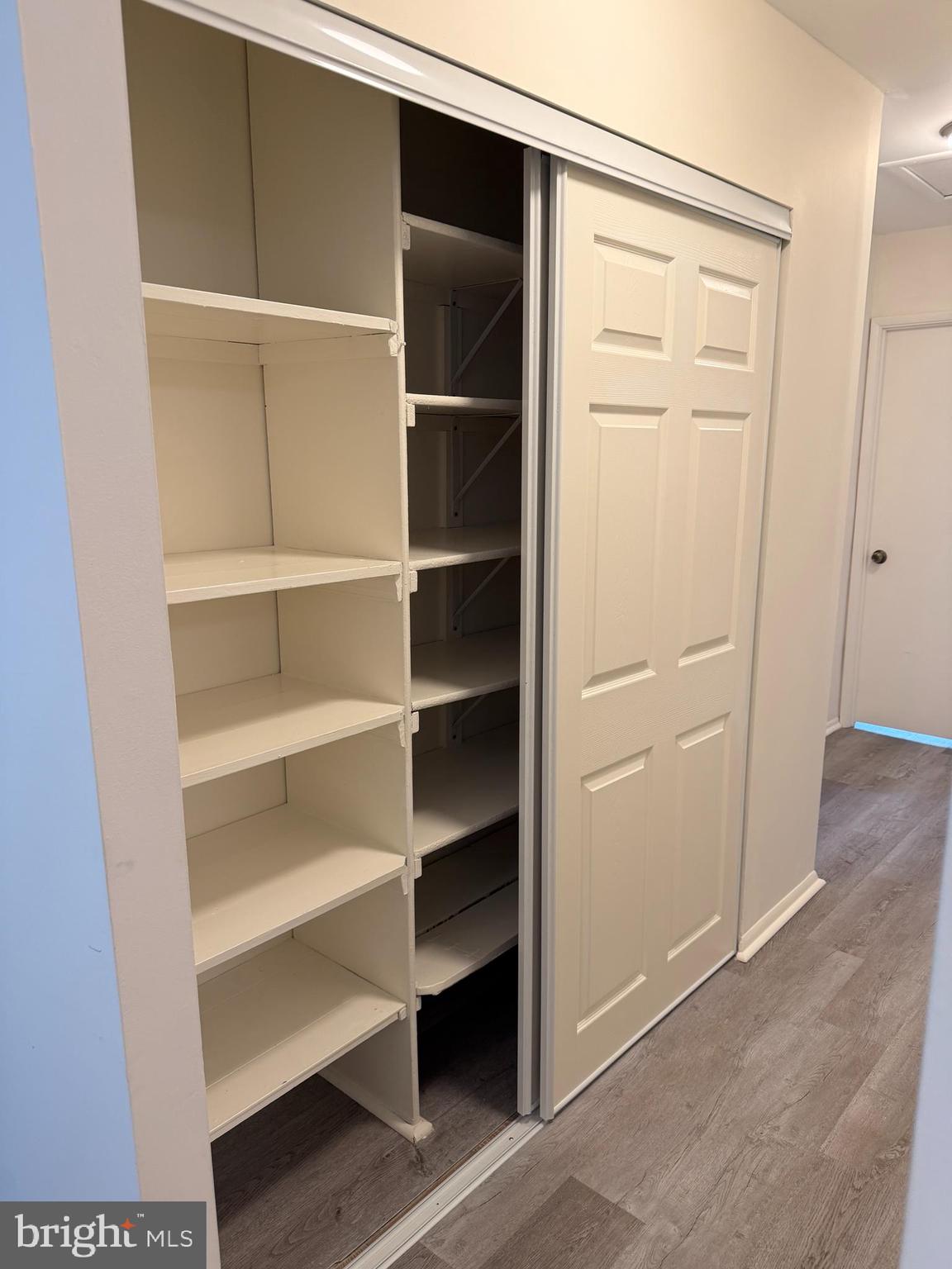 LEISURE WORLD - Residential