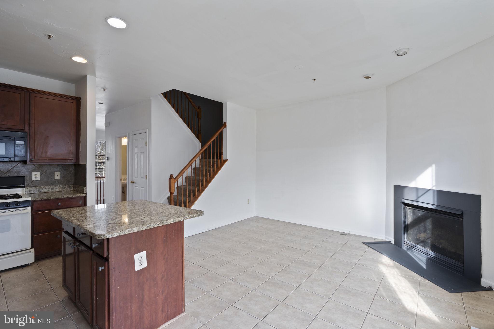 MIRAMAR LANDING - Residential