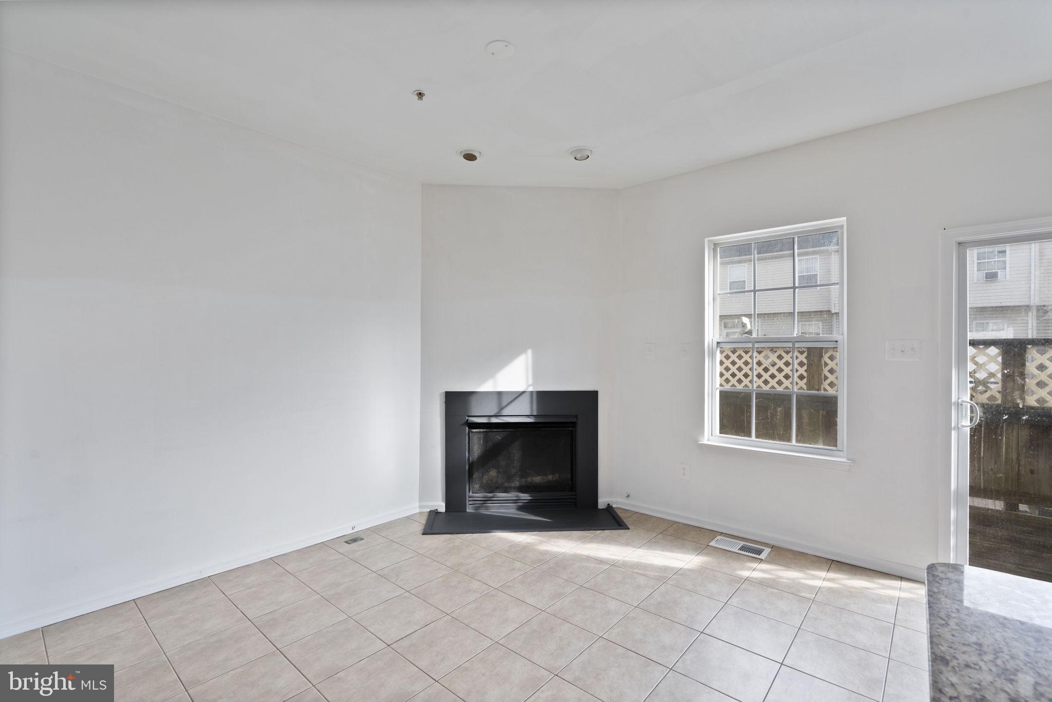 MIRAMAR LANDING - Residential