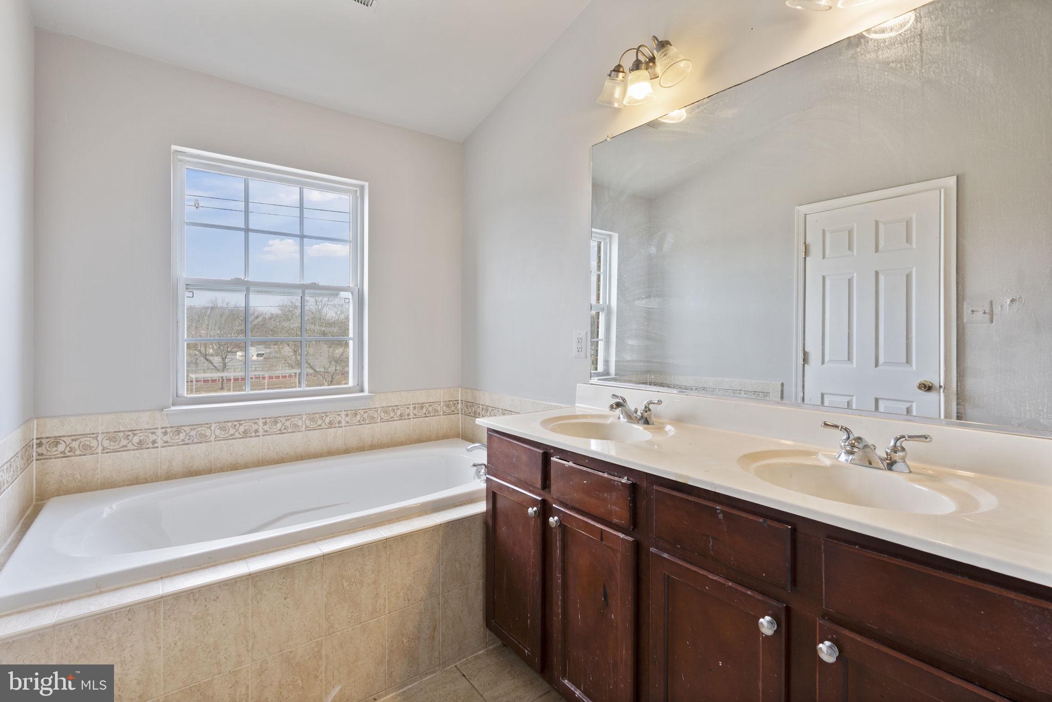 MIRAMAR LANDING - Residential