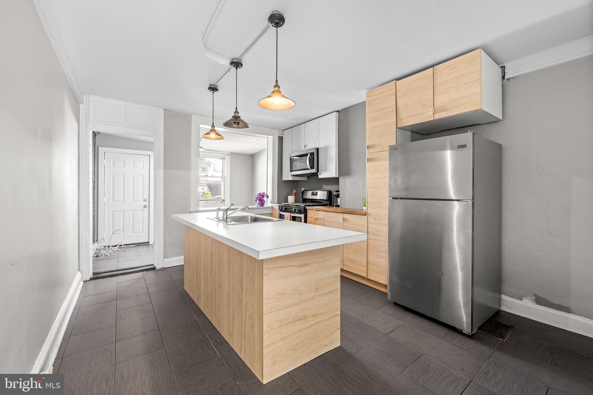 HIGHLANDTOWN - Residential Lease