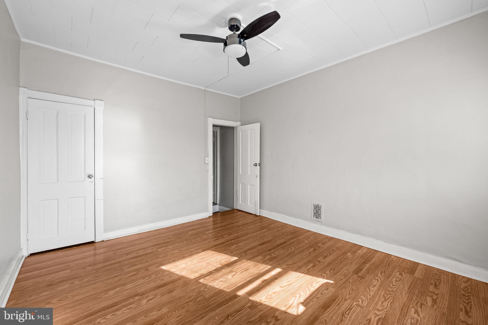 HIGHLANDTOWN - Residential Lease