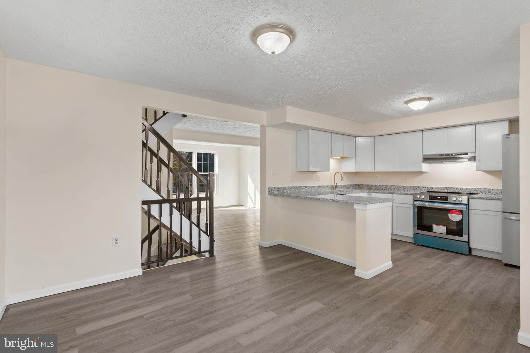 LAUREL HIGHLANDS - Residential