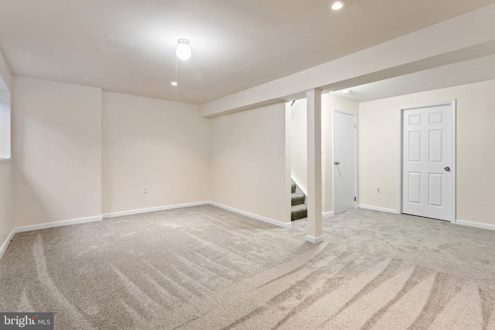 LAUREL HIGHLANDS - Residential