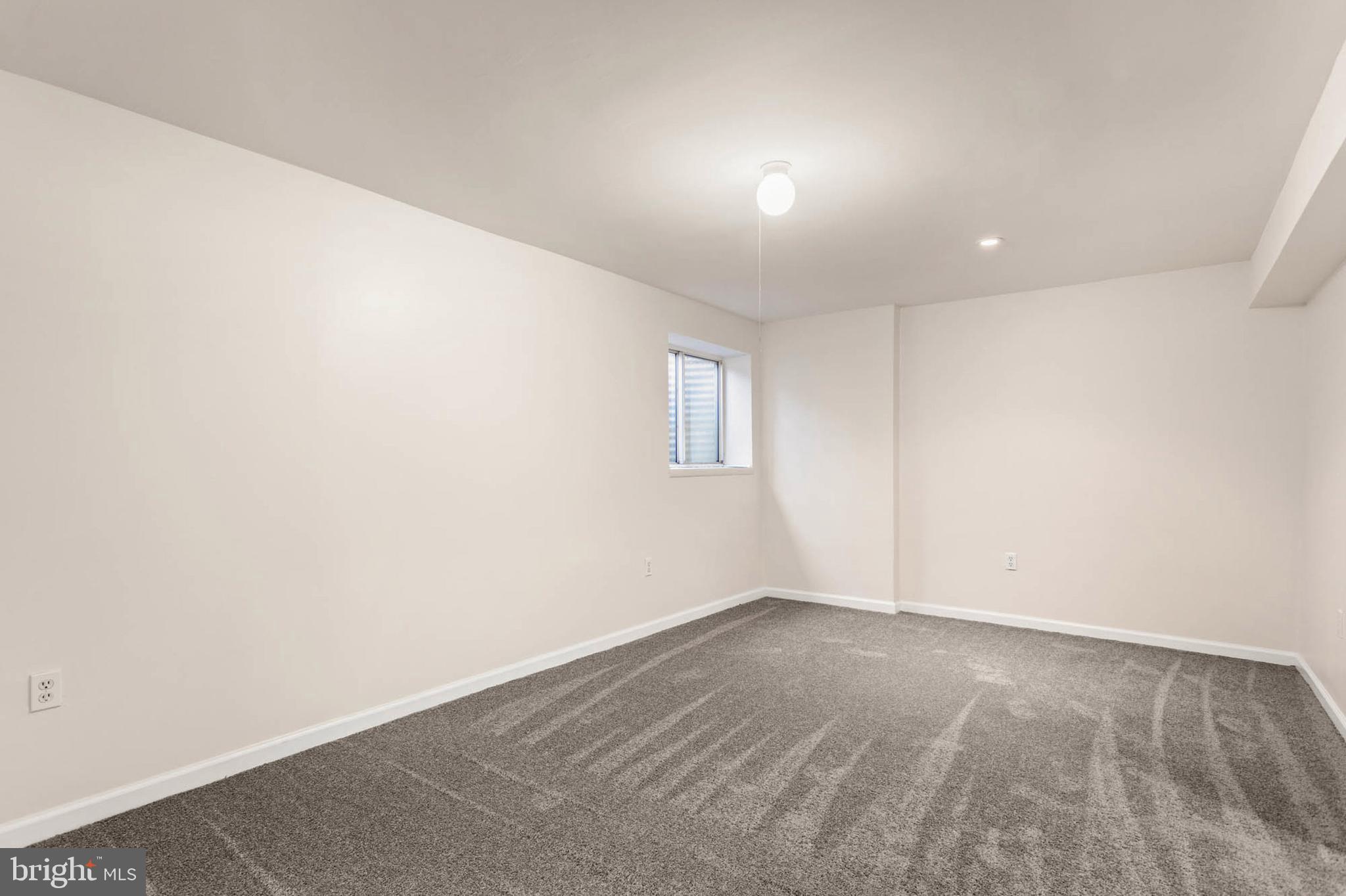 LAUREL HIGHLANDS - Residential