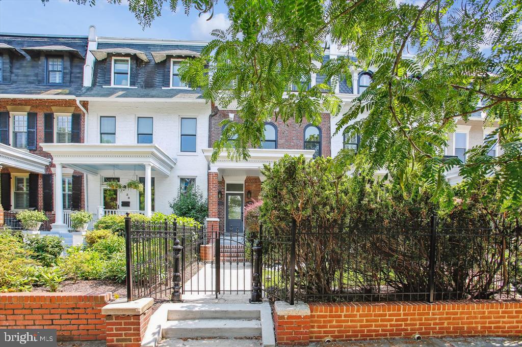 40 BRYANT STREET NW