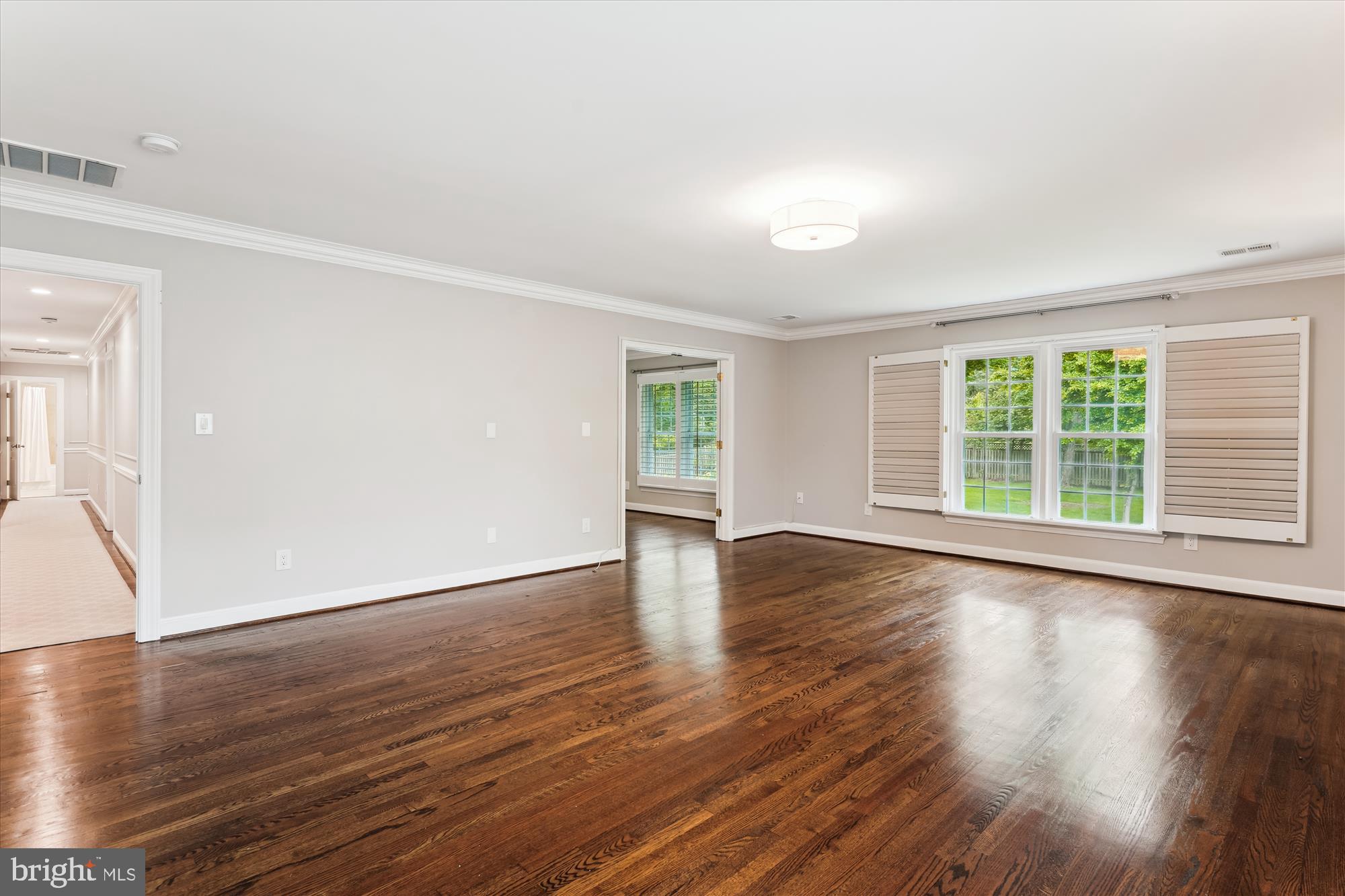 POTOMAC VILLAGE - Residential