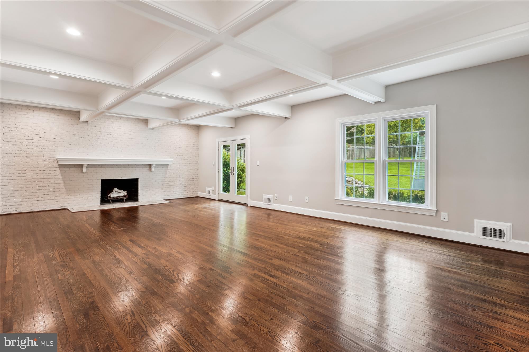 POTOMAC VILLAGE - Residential