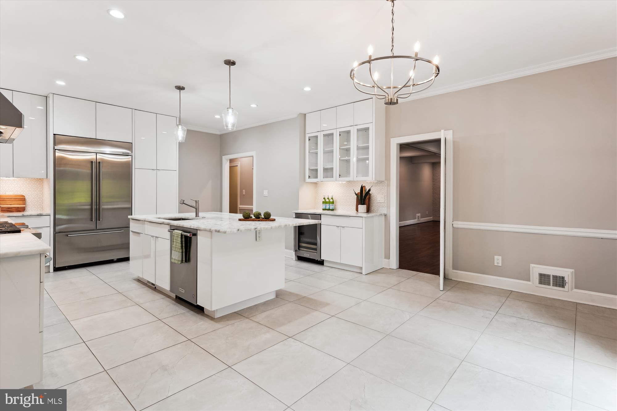 POTOMAC VILLAGE - Residential