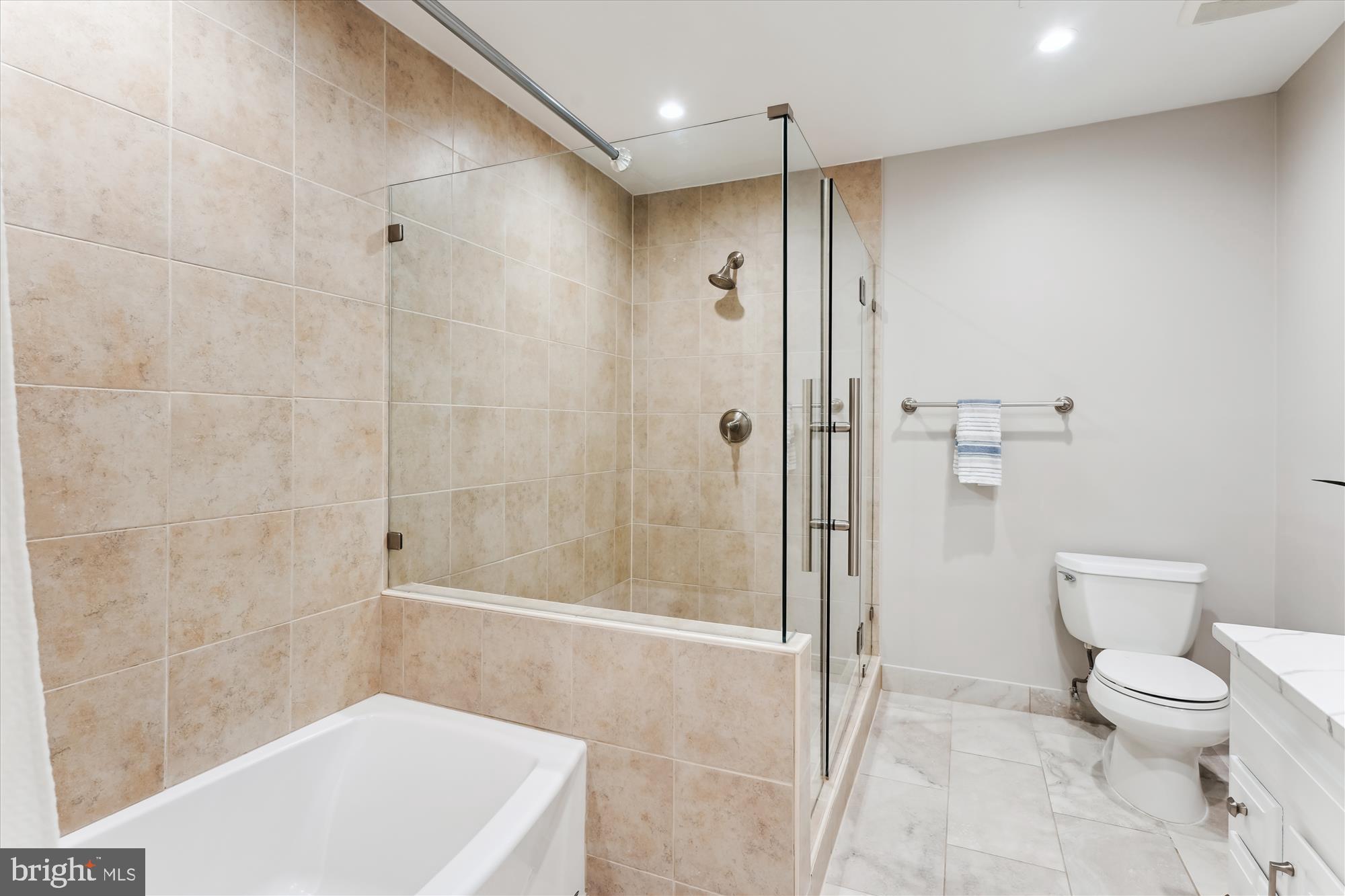 POTOMAC VILLAGE - Residential