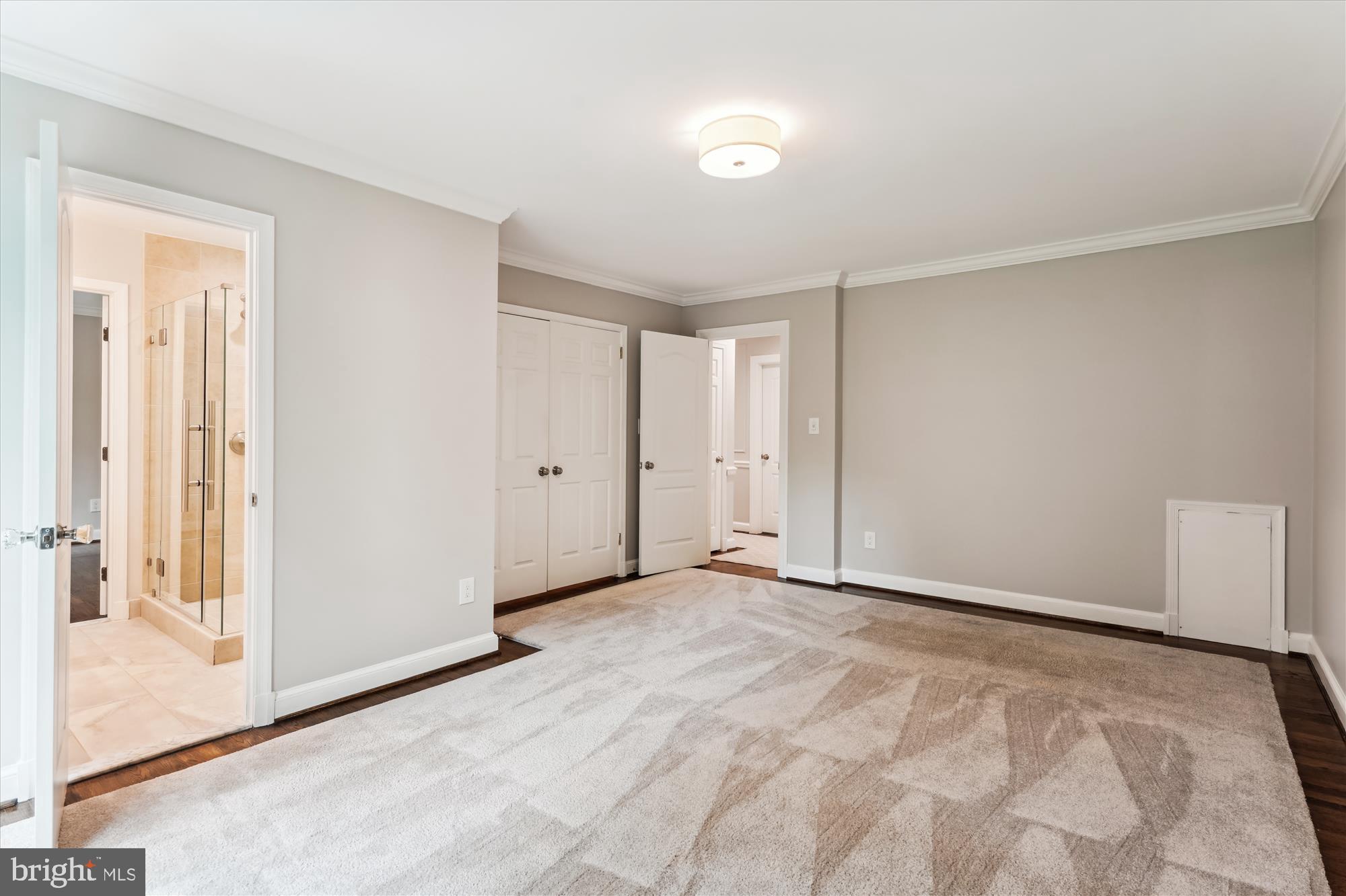 POTOMAC VILLAGE - Residential