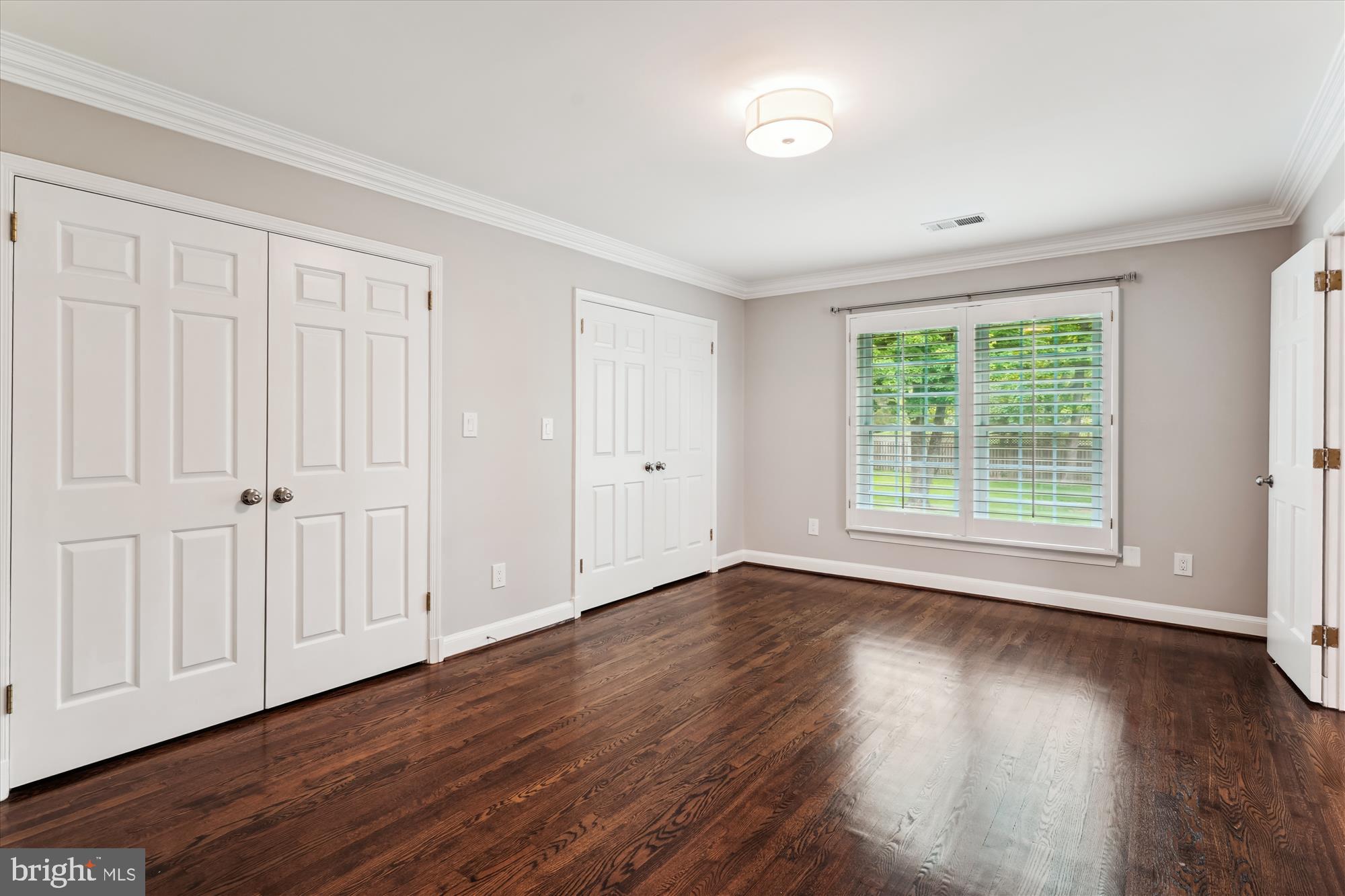 POTOMAC VILLAGE - Residential