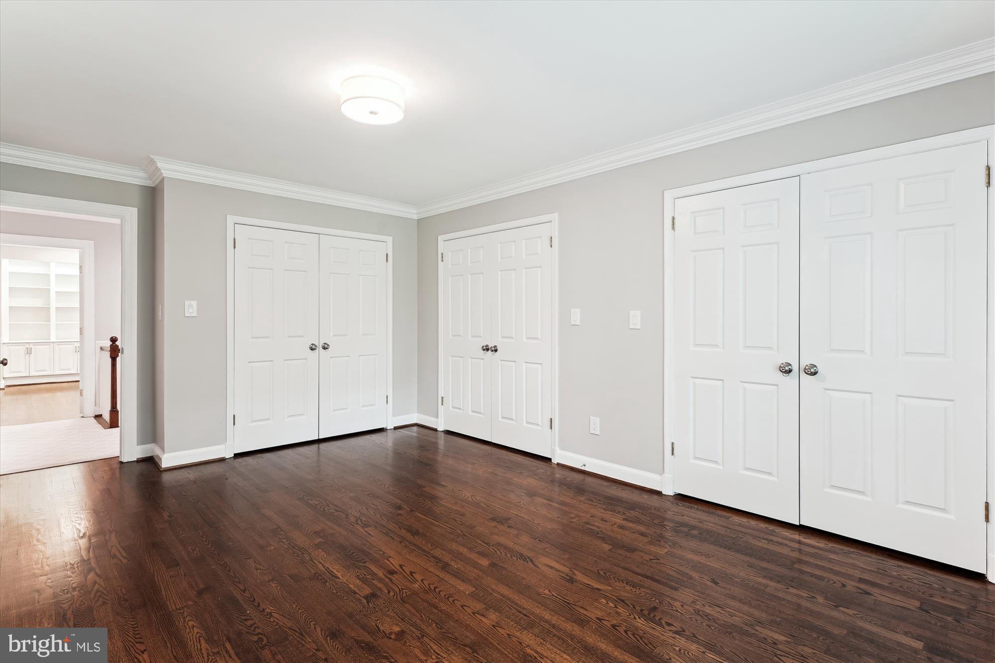 POTOMAC VILLAGE - Residential