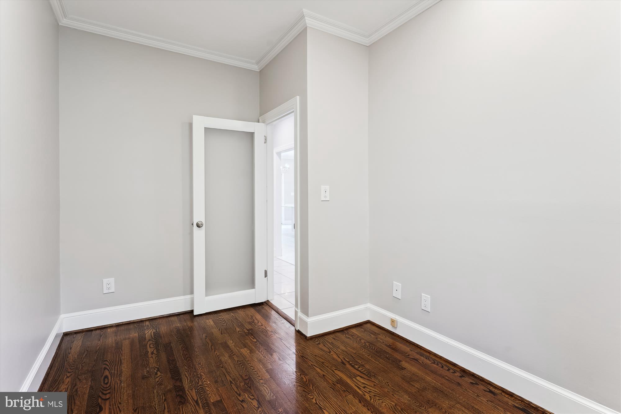 POTOMAC VILLAGE - Residential