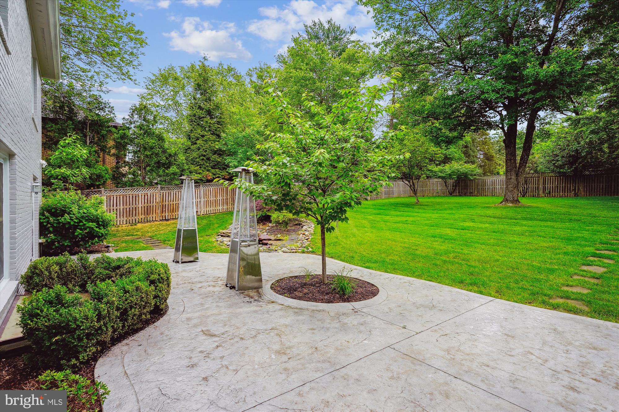 POTOMAC VILLAGE - Residential