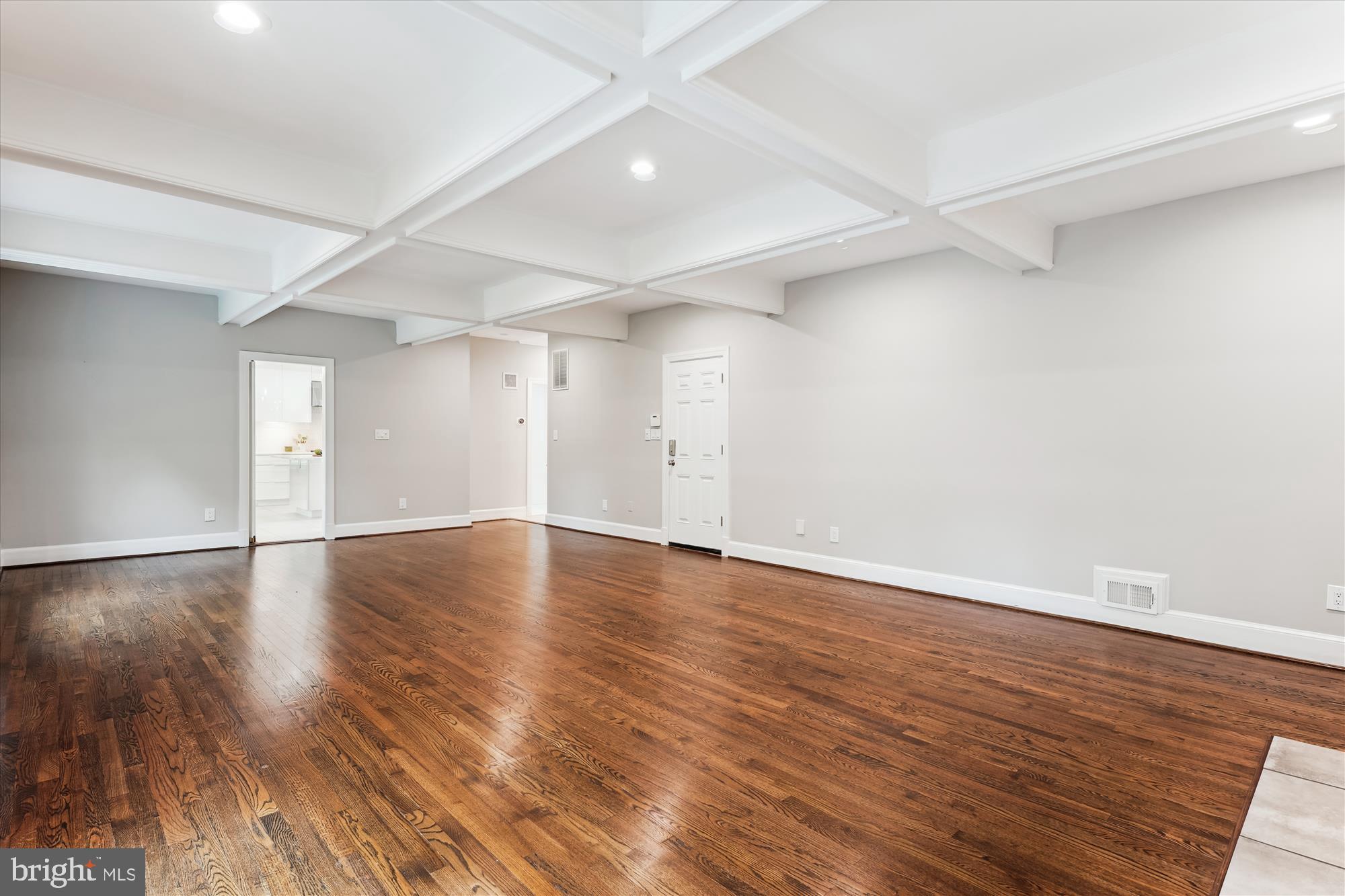 POTOMAC VILLAGE - Residential