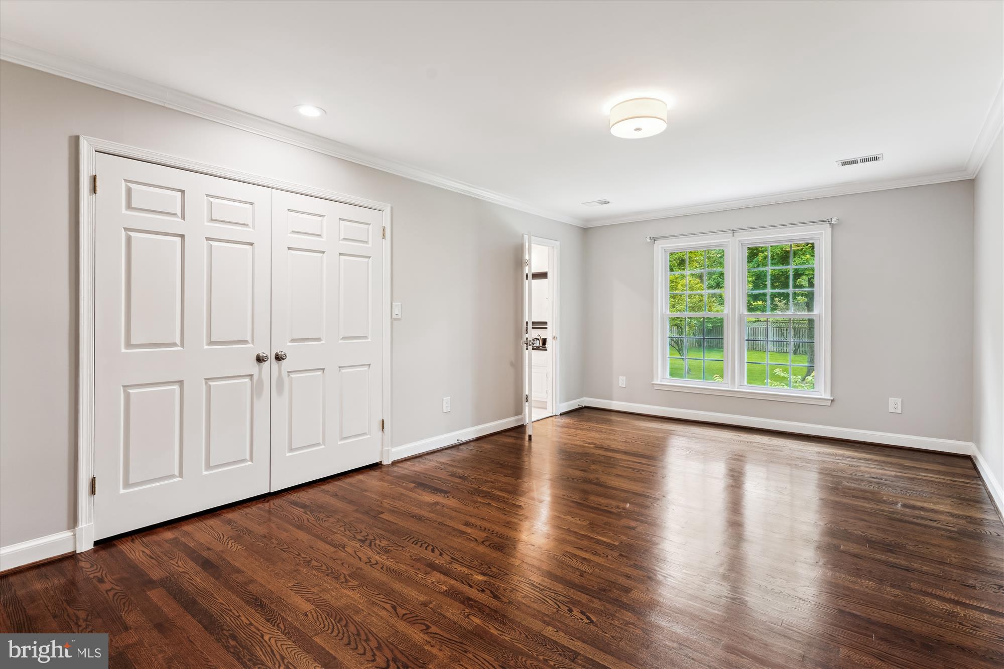 POTOMAC VILLAGE - Residential