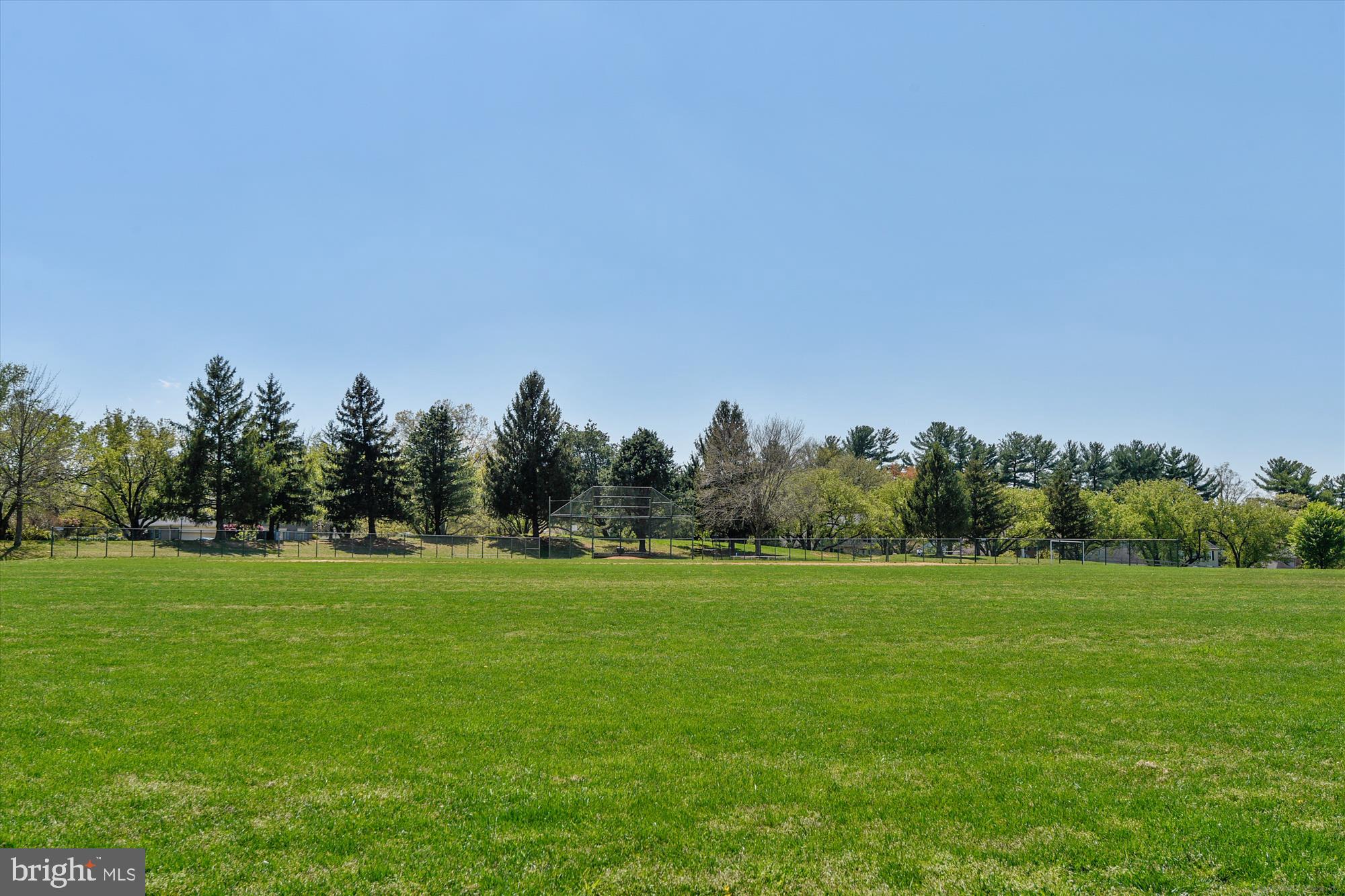 POTOMAC VILLAGE - Residential