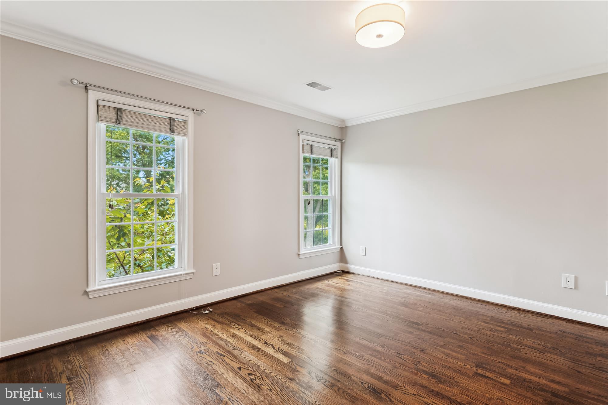 POTOMAC VILLAGE - Residential