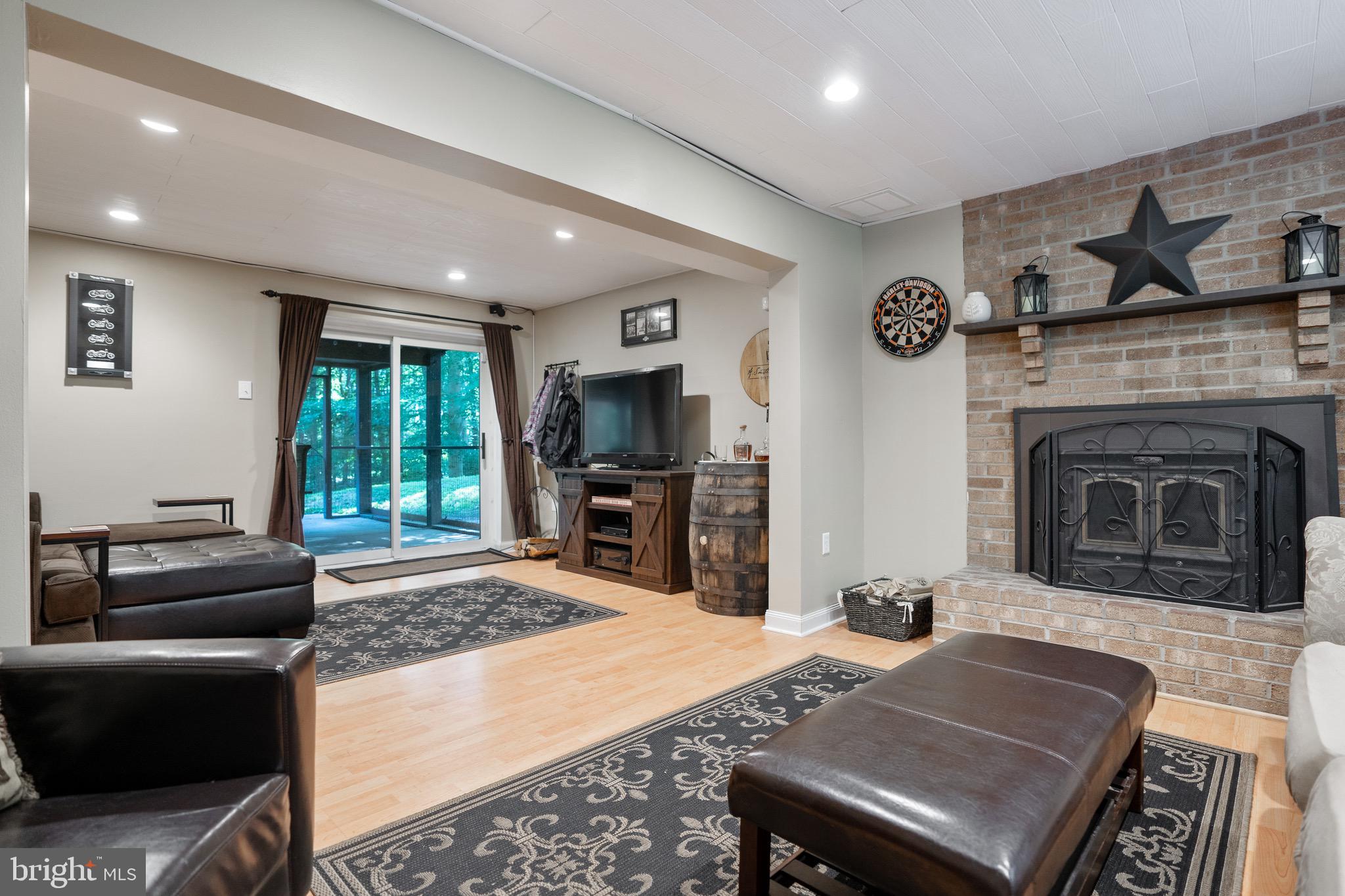 MOCKINGBIRD RIDGE - Residential