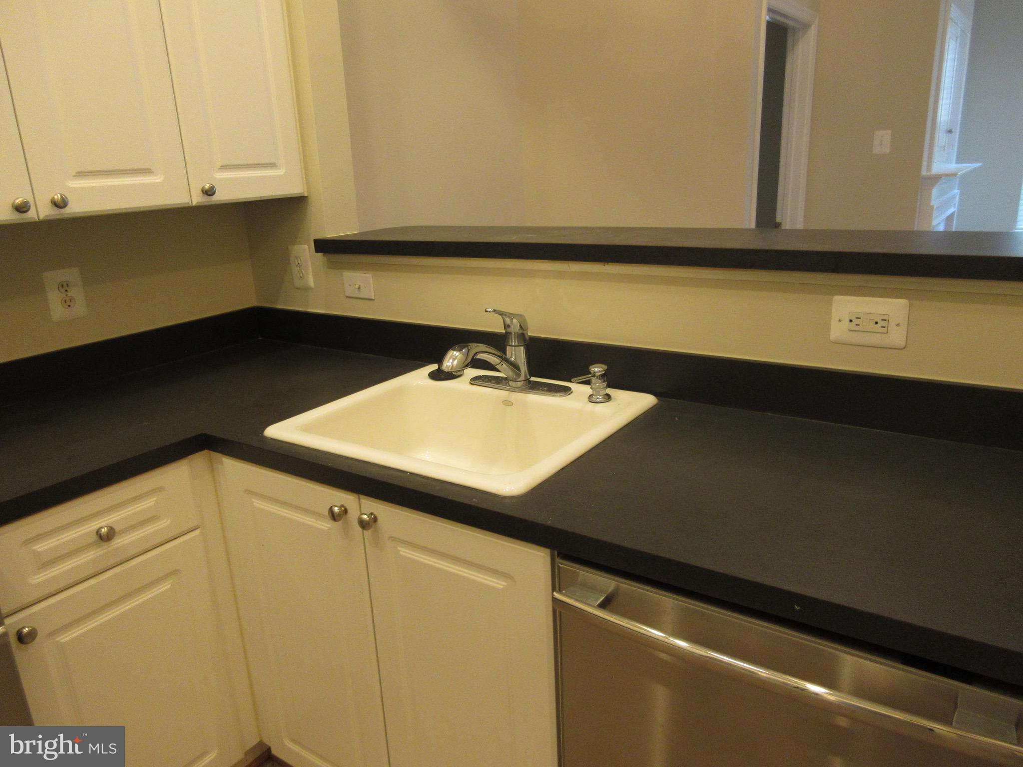 CAMERON STATION - Residential Lease