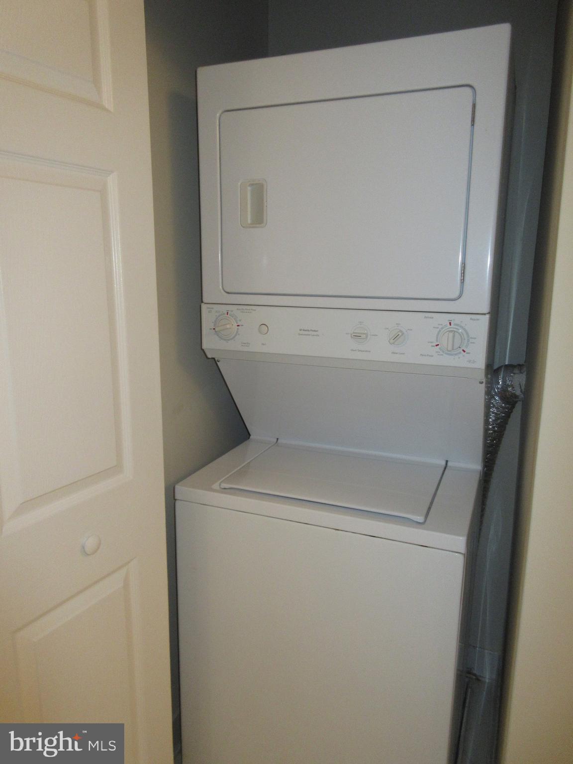 CAMERON STATION - Residential Lease