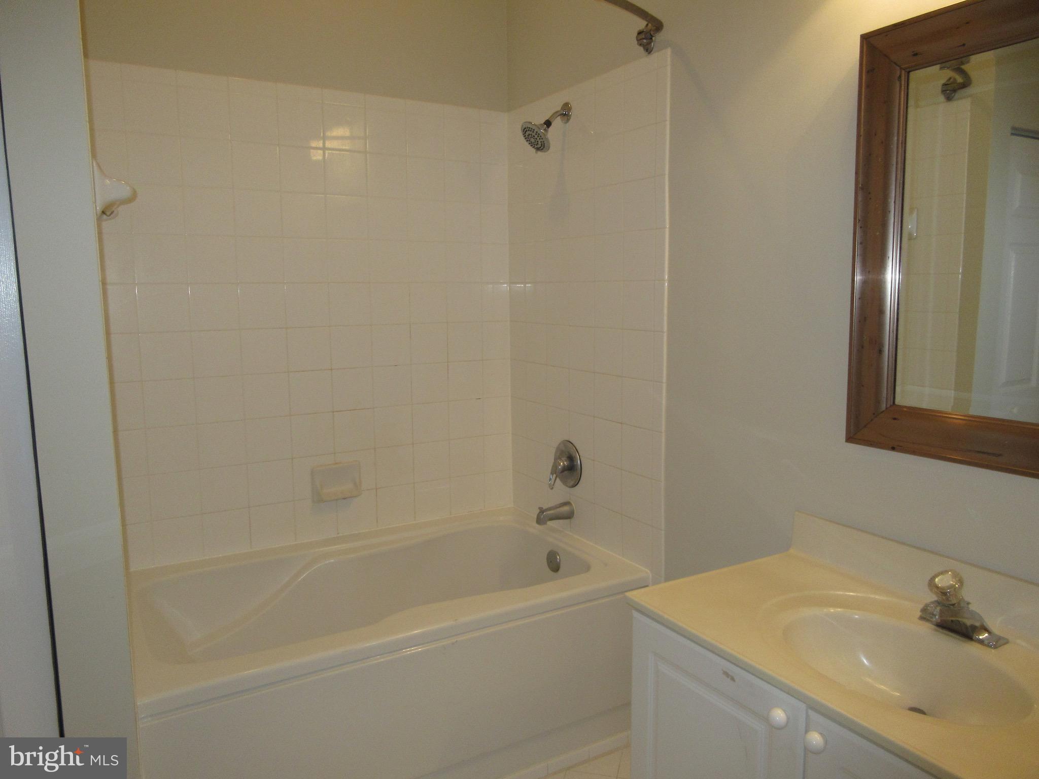 CAMERON STATION - Residential Lease