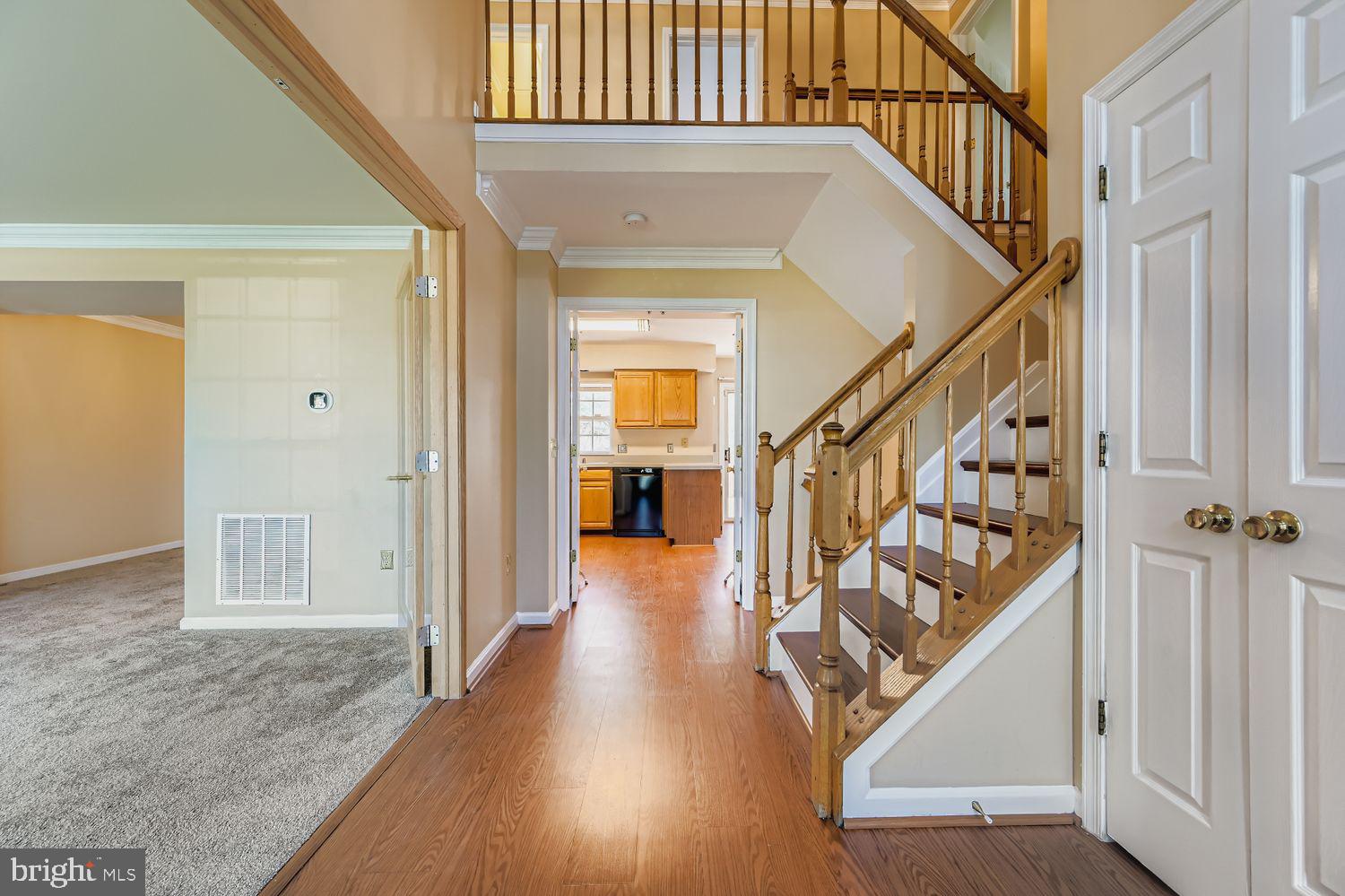 SEVEN OAKS - Residential