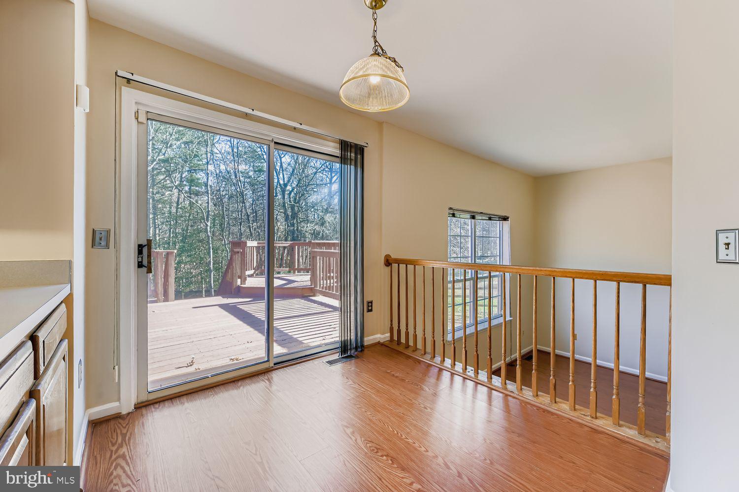 SEVEN OAKS - Residential