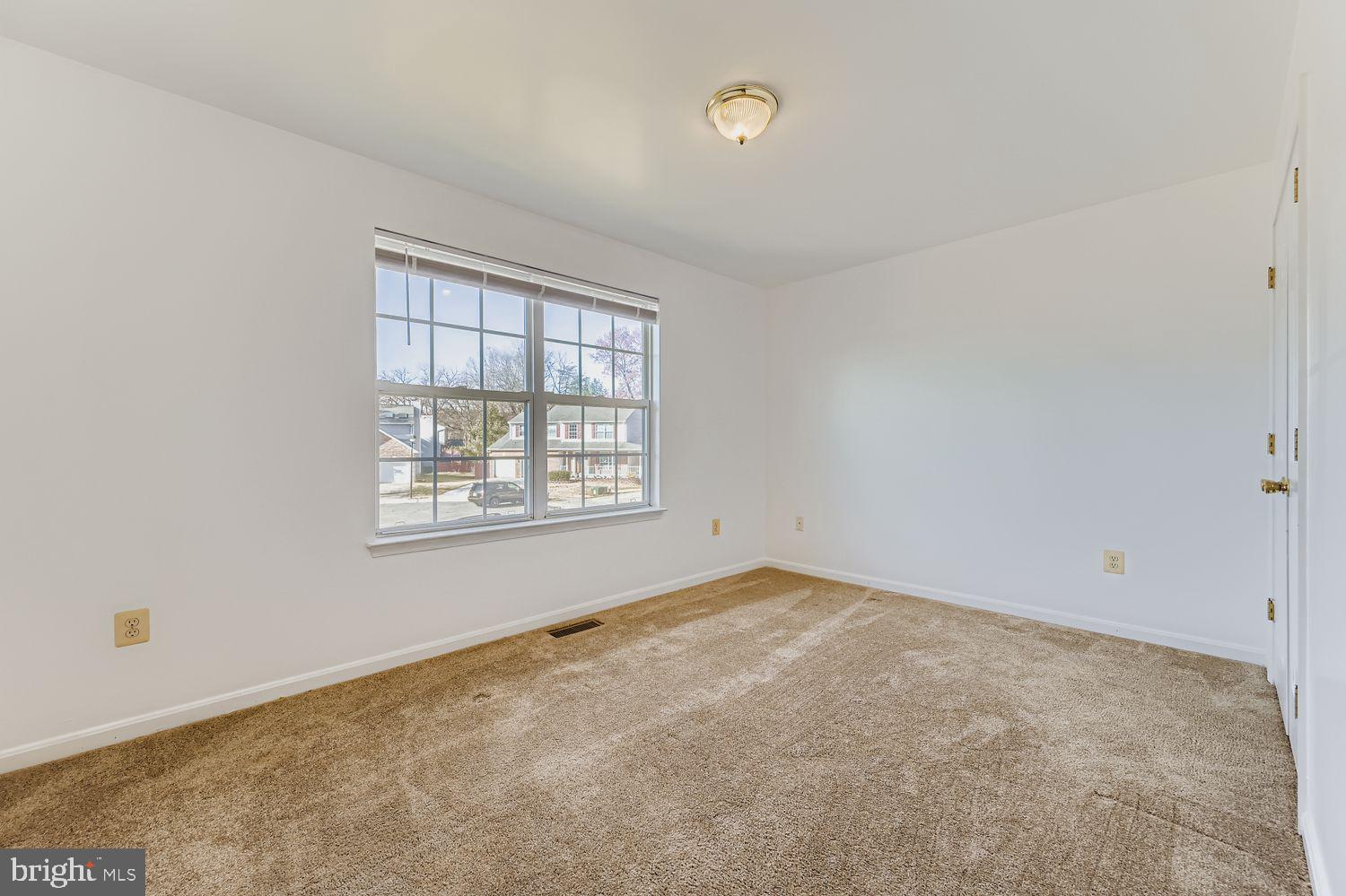 SEVEN OAKS - Residential