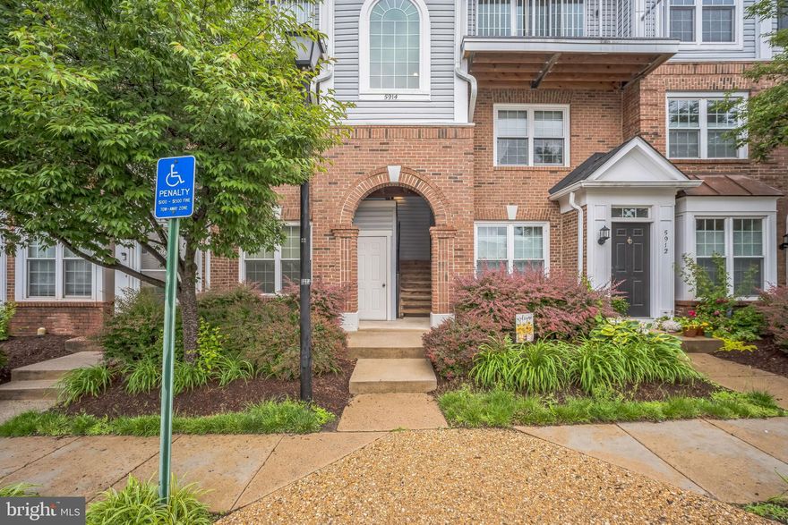 Freshly painted, New Carpet throughout, bright and airy Two Level, 2 bedroom, 2.5 bath Condo. Enjoy double sided gas fireplace in first floor living and dining area and access to spacious balcony. High ceilings throughout. 2nd floor includes 2 generous bedroom, each with their own walk in closets and private bathrooms. The primary bathroom includes separate shower and soaking tub. 2 parking spots and ample visitor parking. This condo does not share any common walls to any other condos, reducing condo living neighbor noise. Enjoy meeting neighbors and new friends at the Community Pool. Great access to shopping, dining, and major commuter routes. 2.5 miles to the blue line, 9 miles to Regan National. Walk to metro bus stop. Full size washer dryer. This happy, light filled condo is ready for you to move in today! The landlord is exempt from accepting any source of funds pursuant to Virginia Code Section 36-96.2(I), and therefore does not accept housing vouchers at this property.