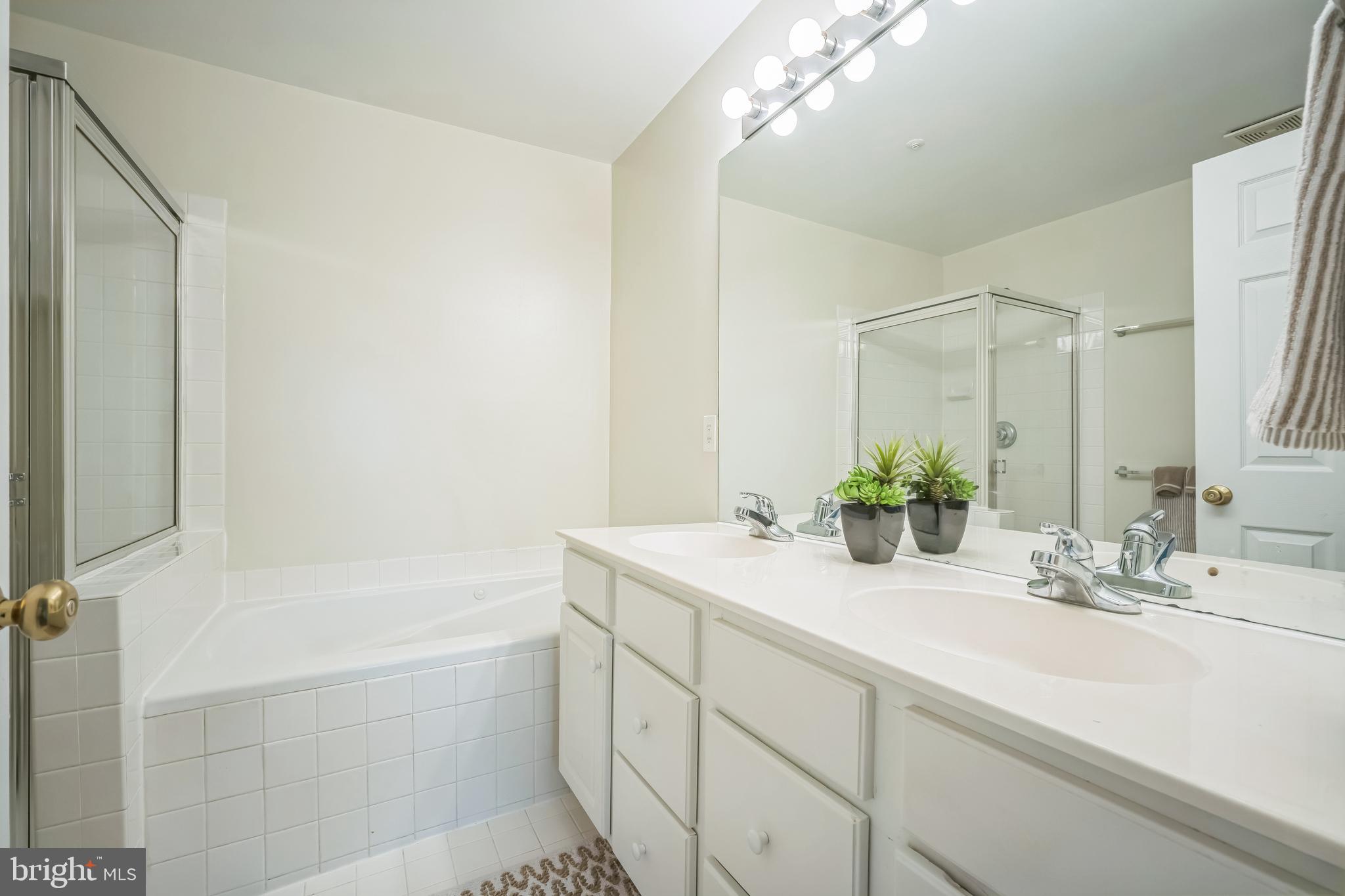 SYCAMORES AT VAN DORN - Residential Lease