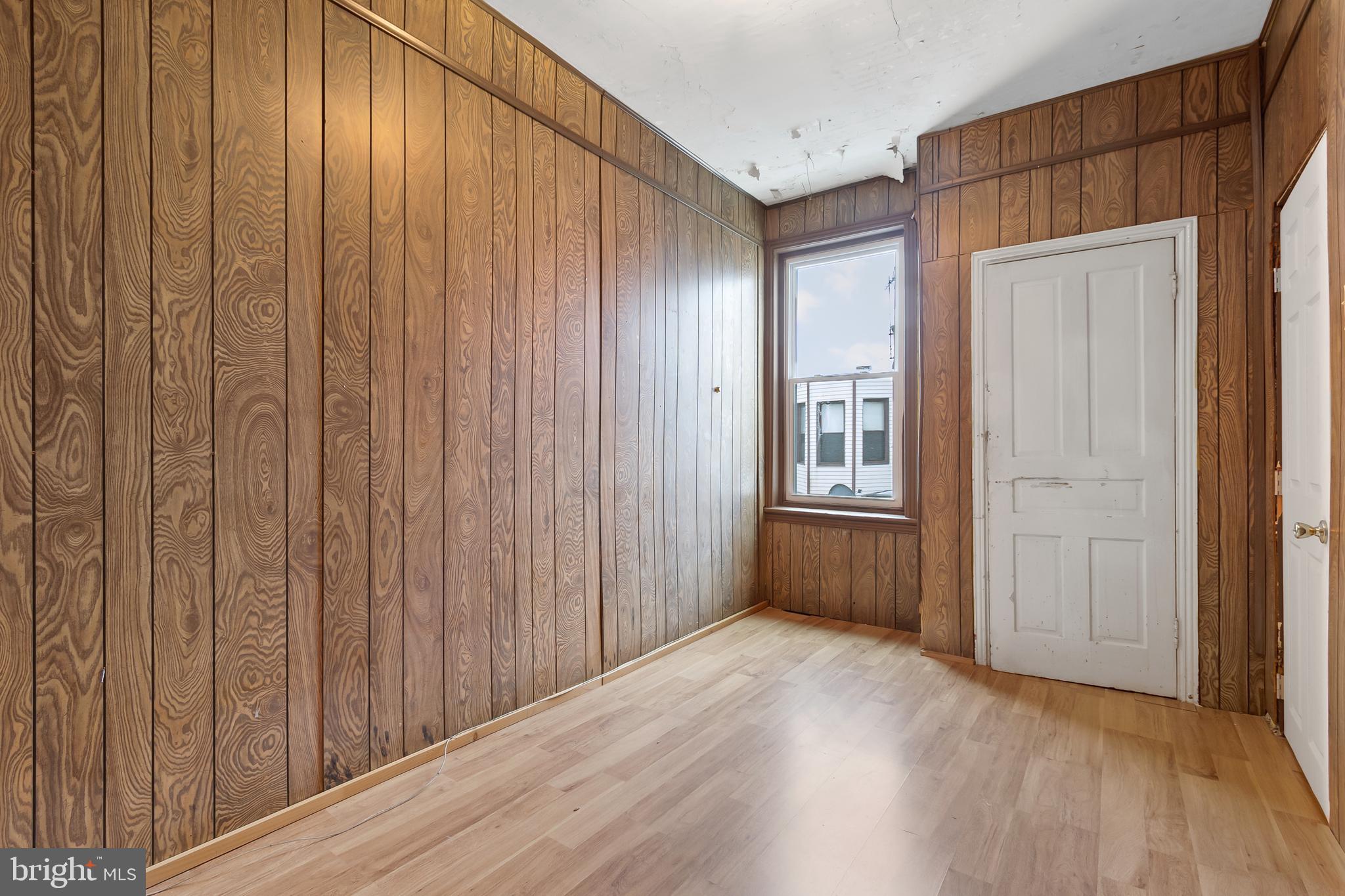 WHITMAN - Residential