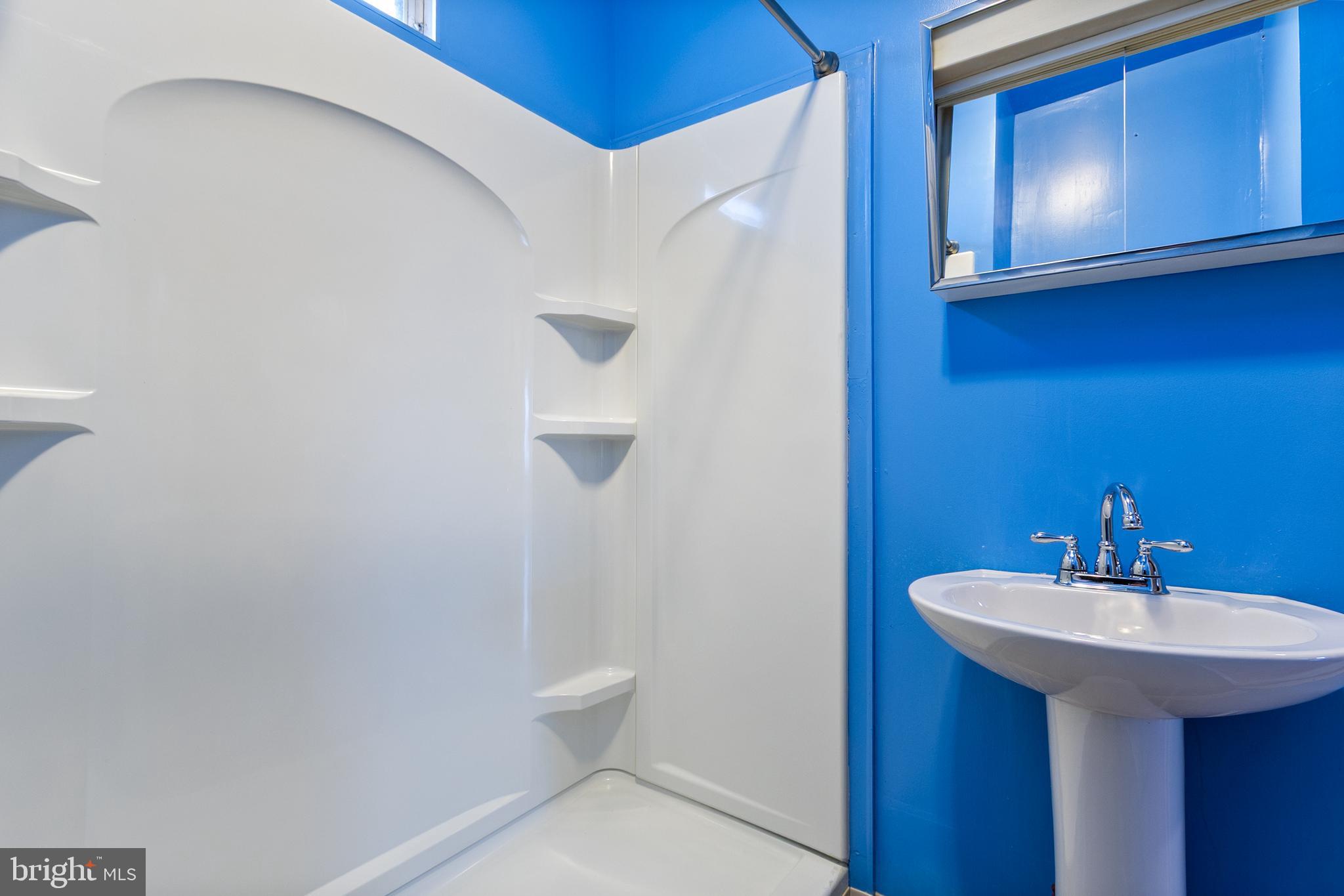 WHITMAN - Residential