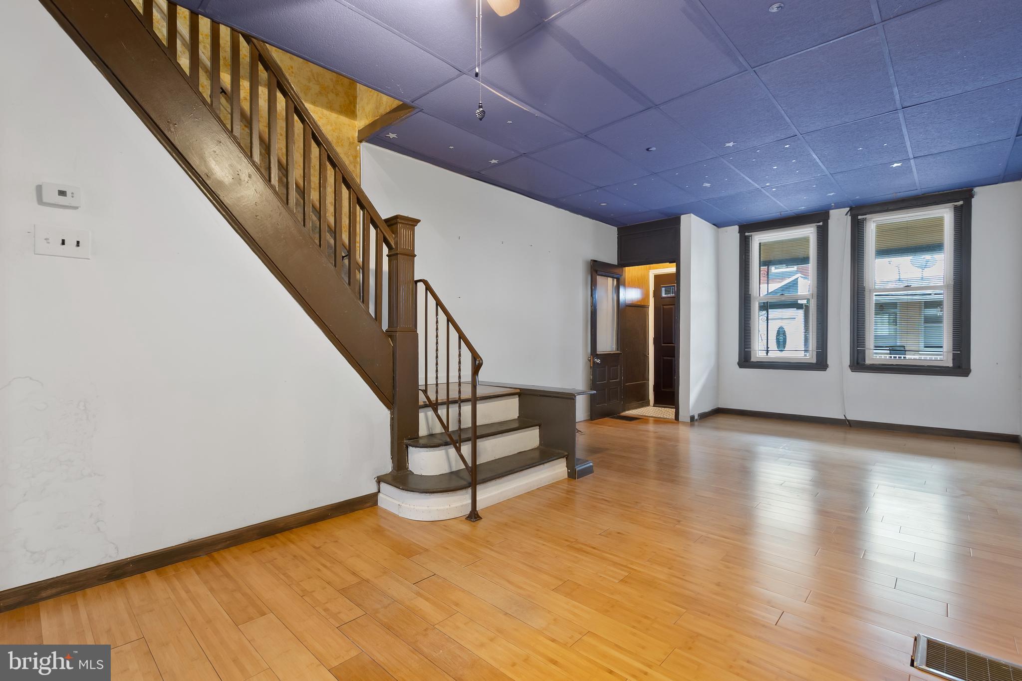 WHITMAN - Residential