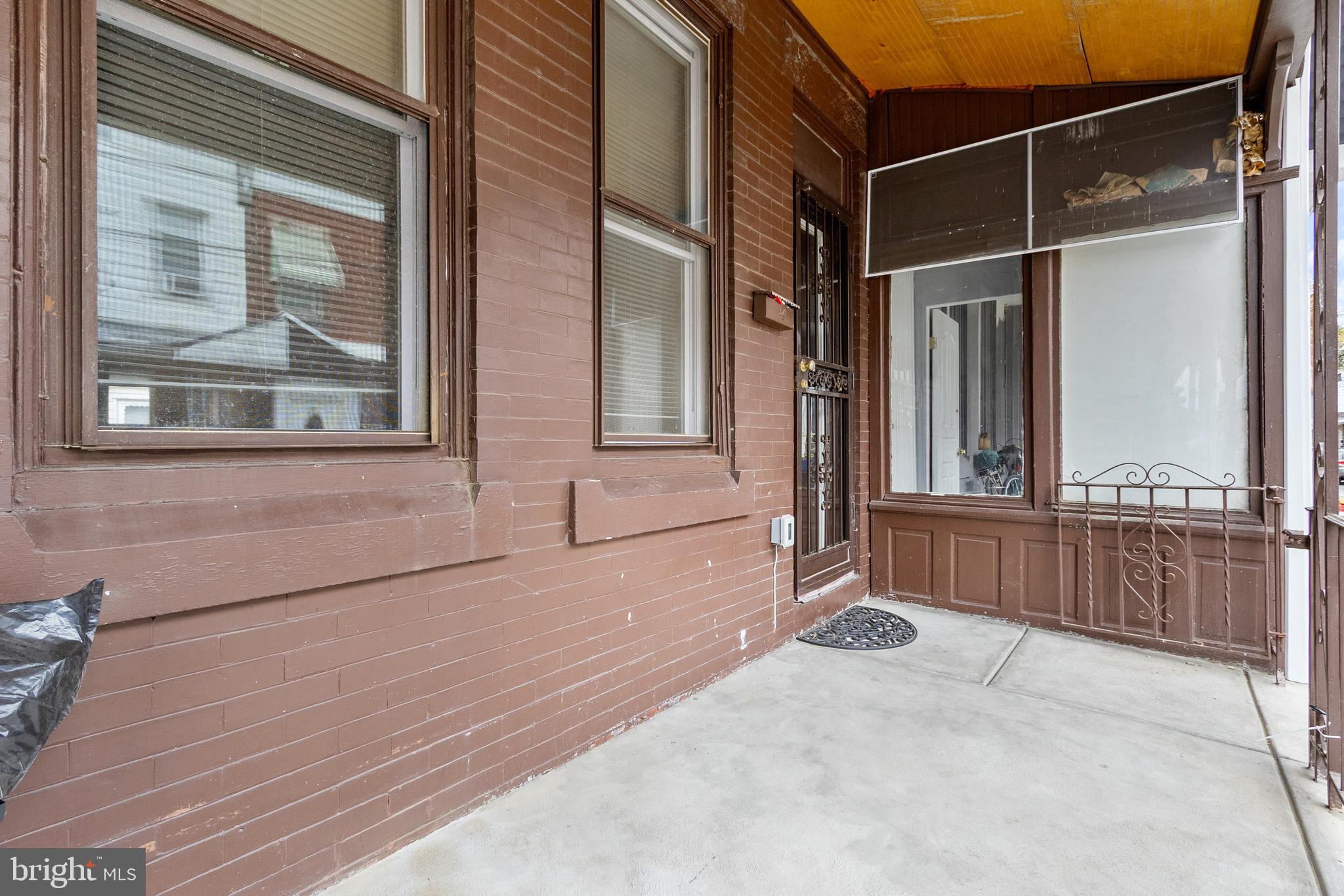 WHITMAN - Residential