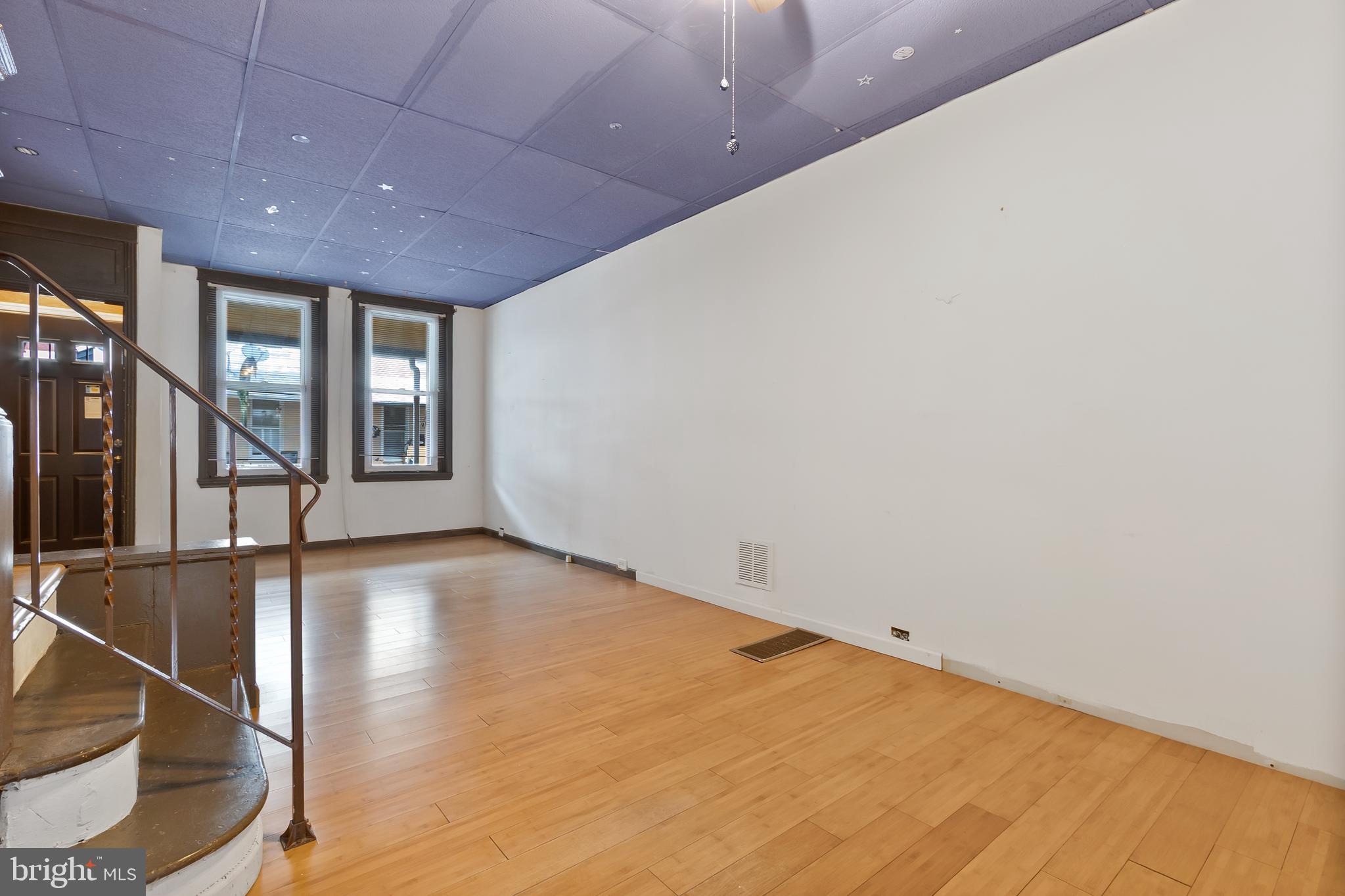 WHITMAN - Residential