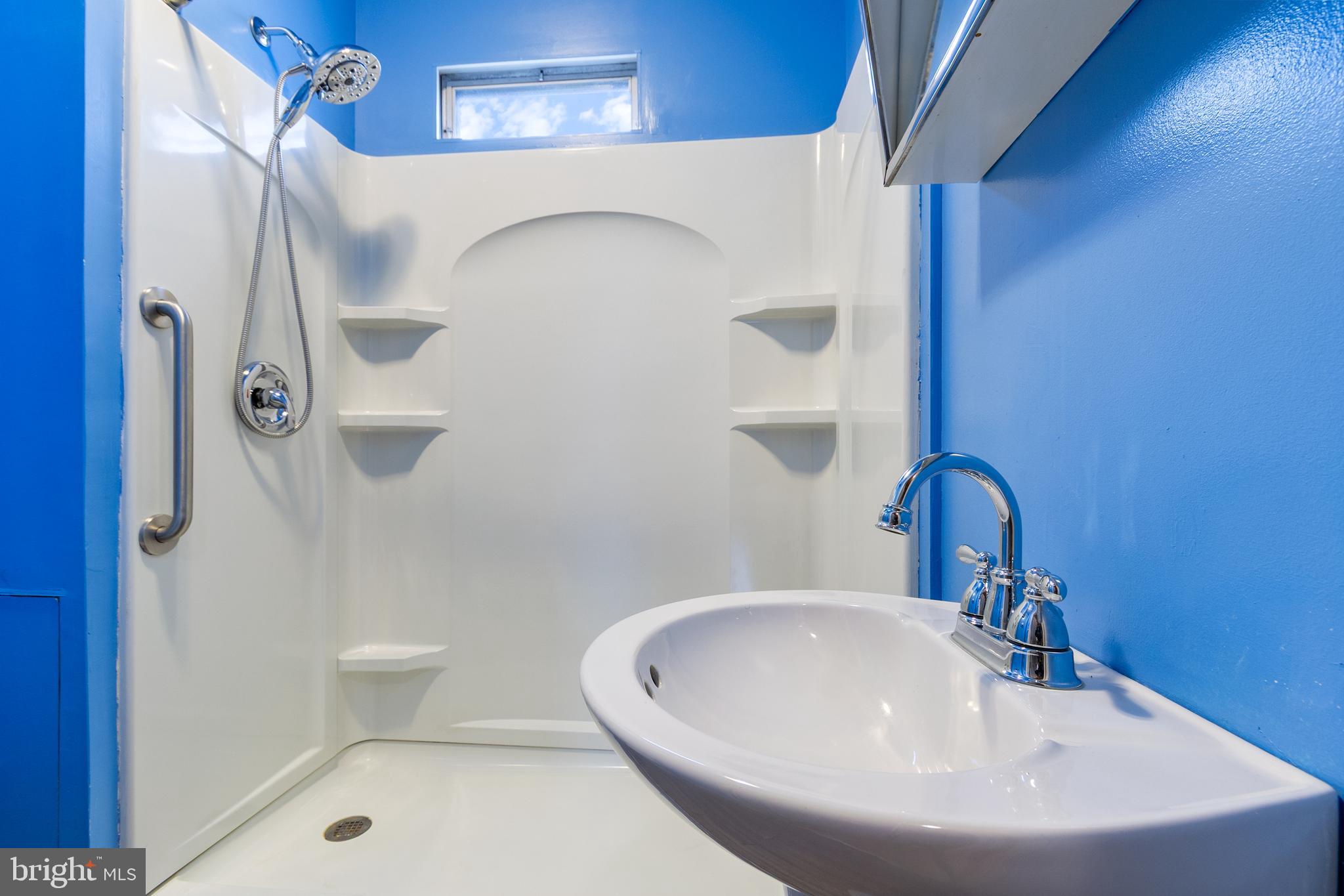 WHITMAN - Residential