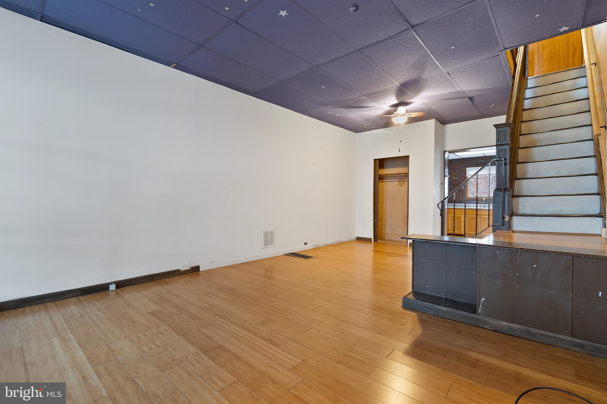 WHITMAN - Residential