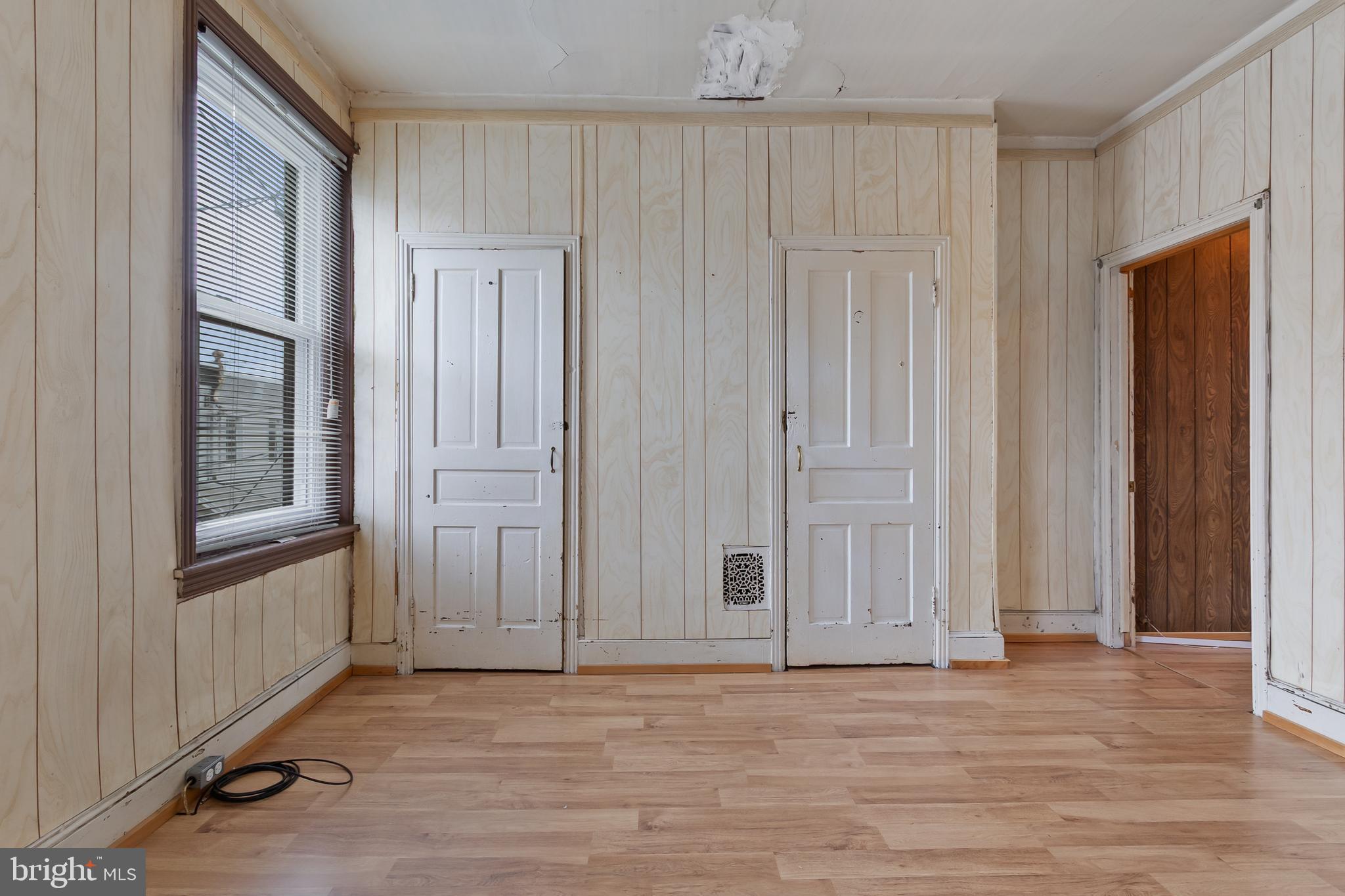 WHITMAN - Residential