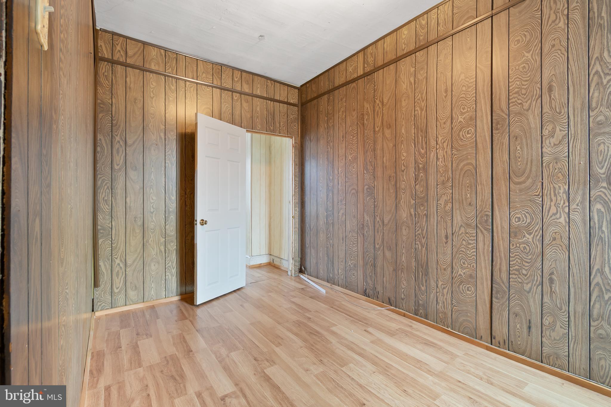 WHITMAN - Residential