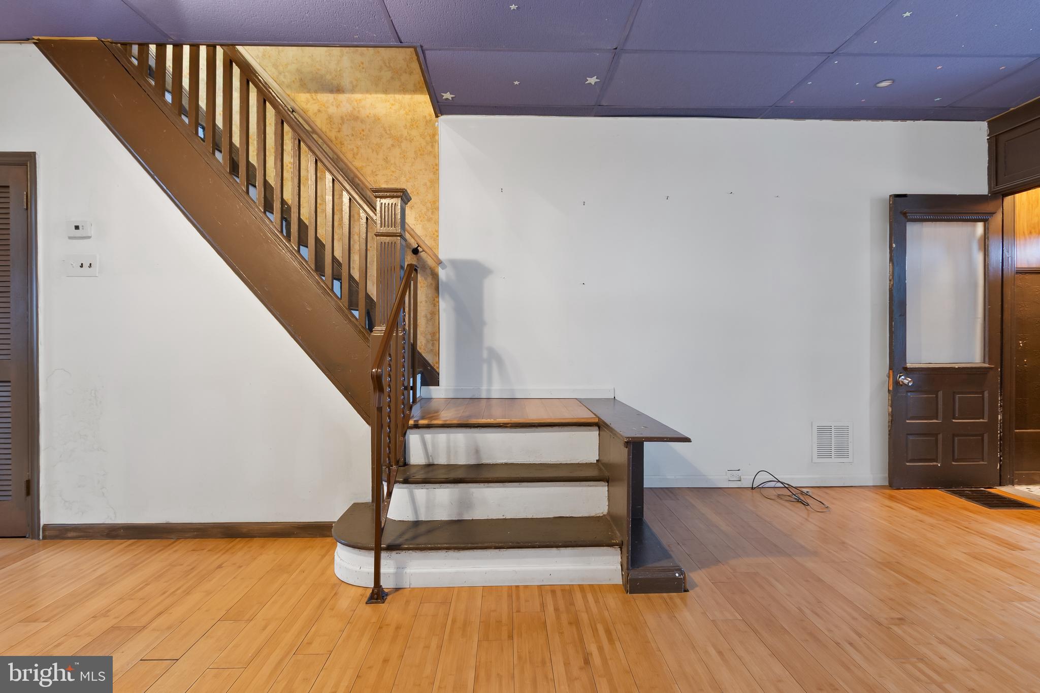 WHITMAN - Residential