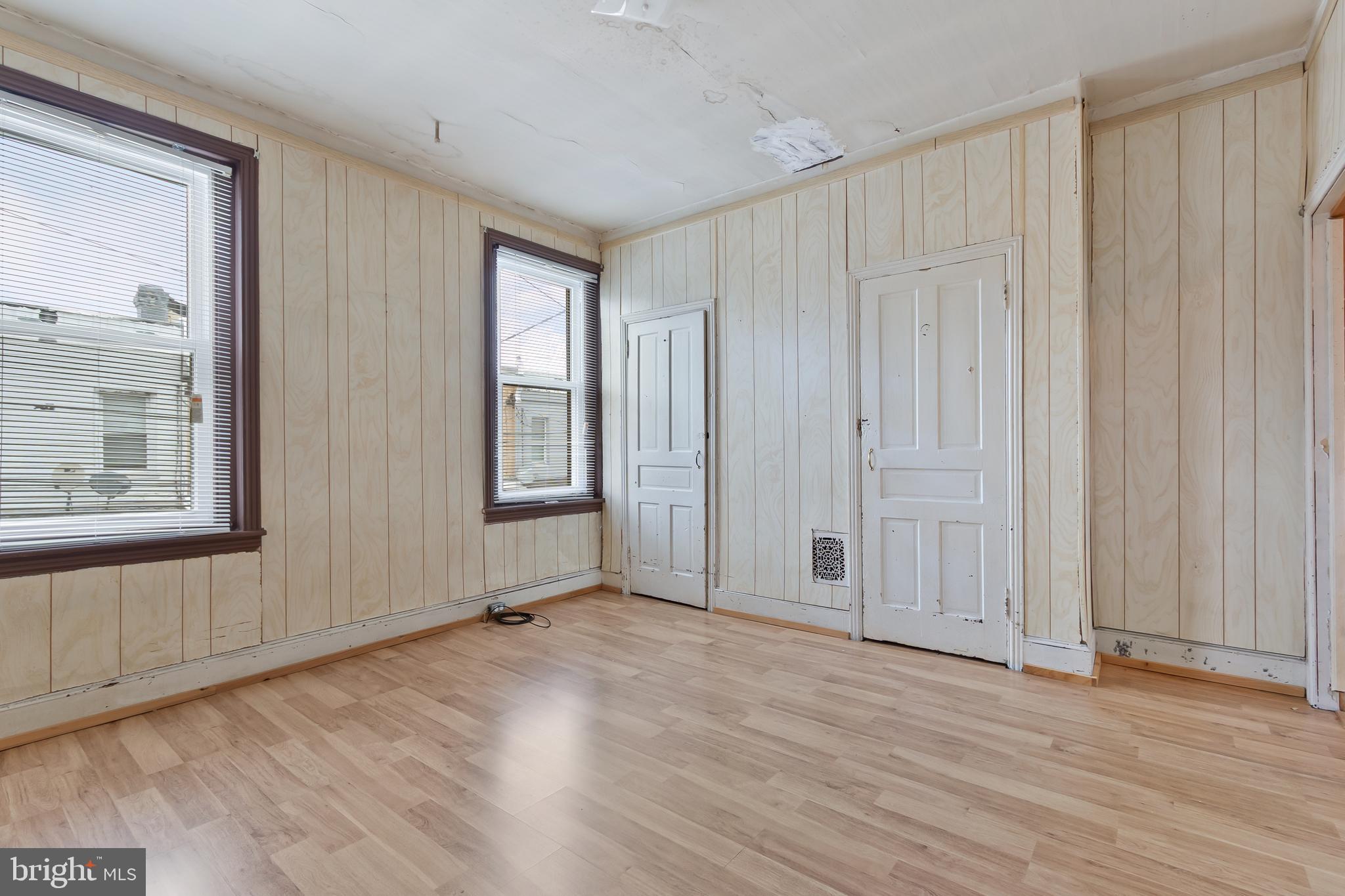 WHITMAN - Residential