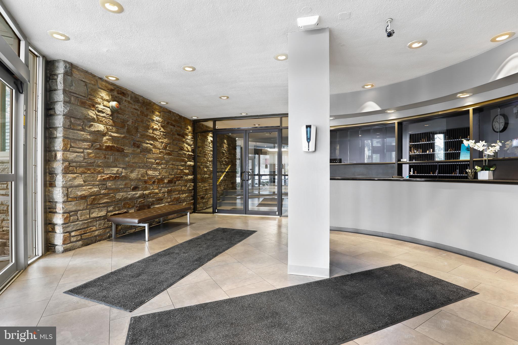 CHARLES VILLAGE - Commercial Sale